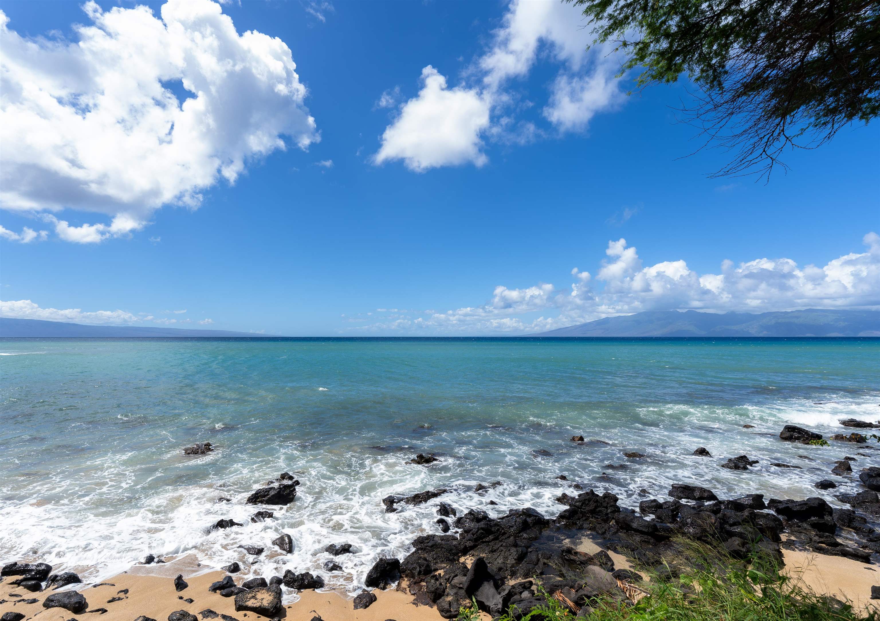 Kuleana II condo # 207, Lahaina, Hawaii - photo 21 of 23