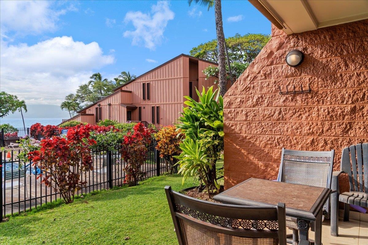 Kuleana II condo # 302, Lahaina, Hawaii - photo 24 of 33