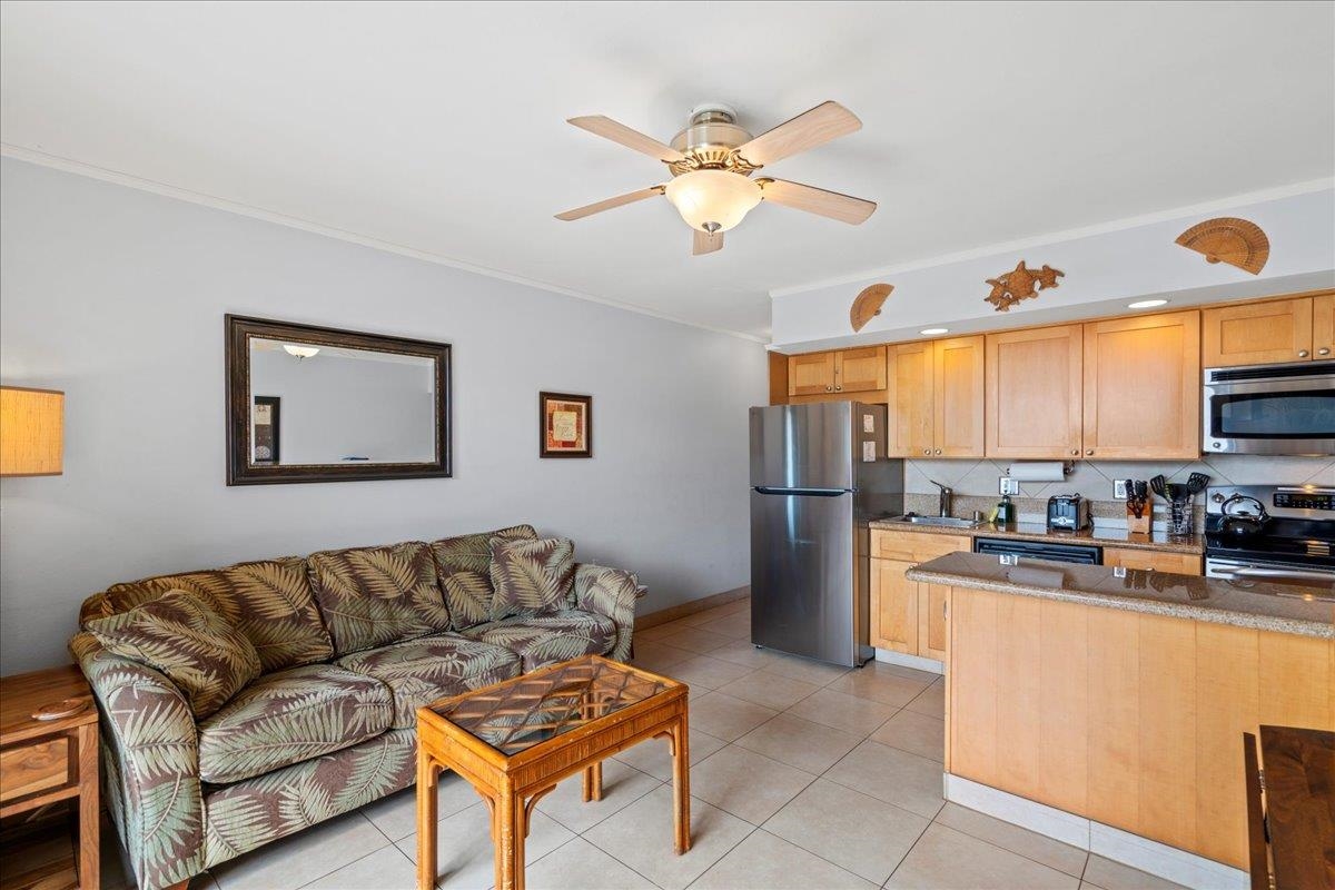 Kuleana II condo # 302, Lahaina, Hawaii - photo 6 of 33