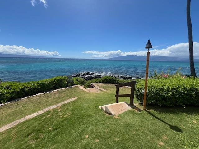 Kuleana II condo # 304, Lahaina, Hawaii - photo 31 of 32