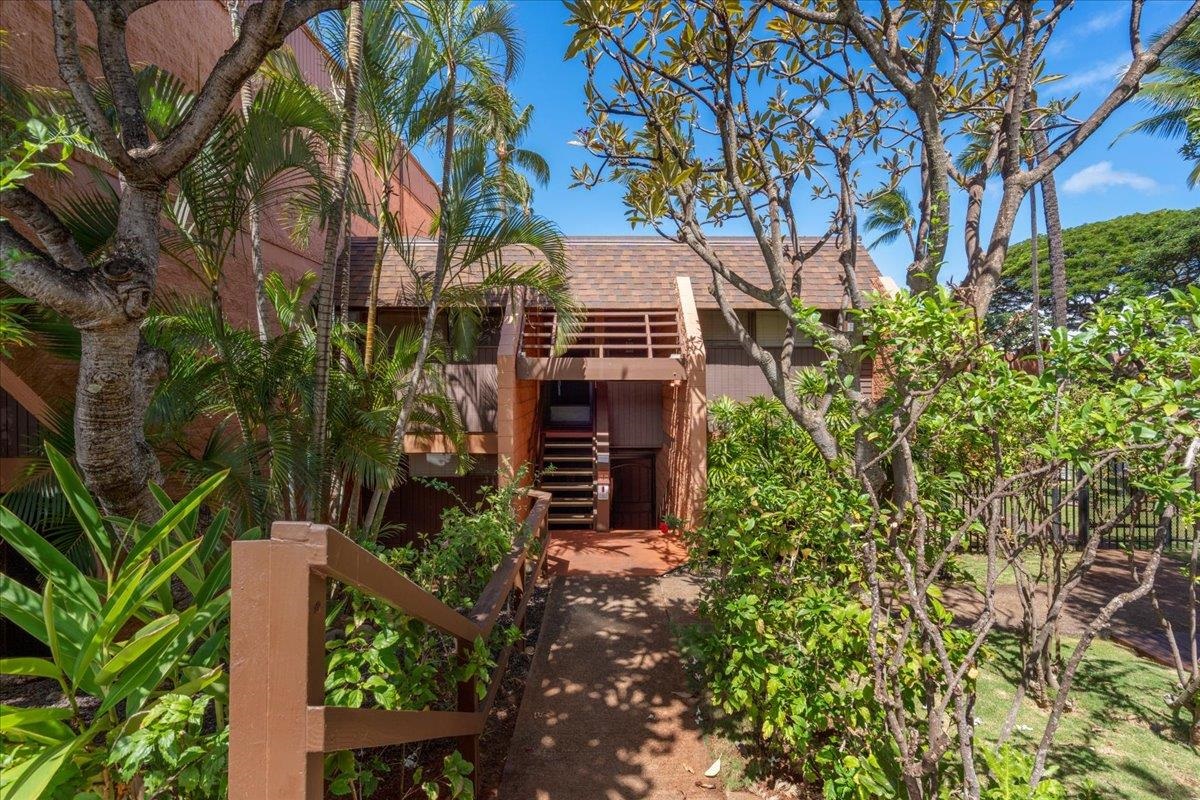 Kuleana II condo # 310, Lahaina, Hawaii - photo 17 of 30