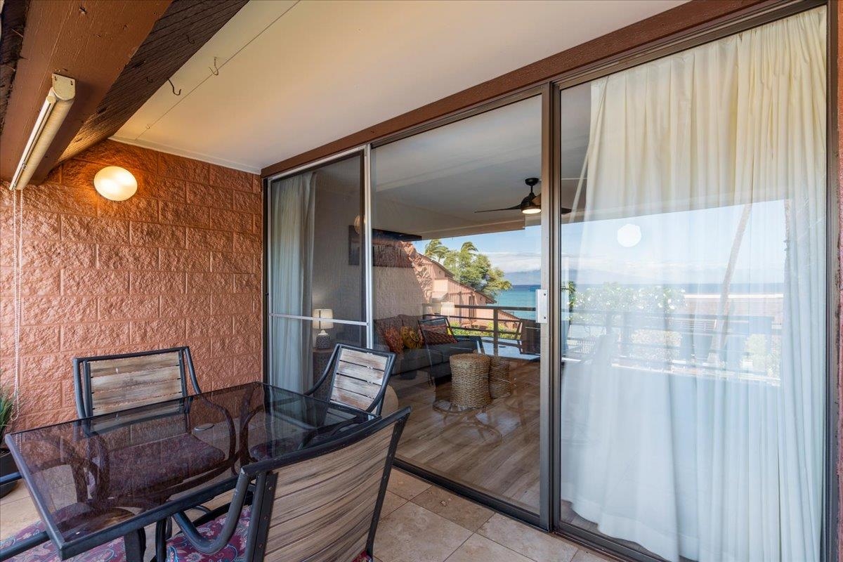 Kuleana II condo # 310, Lahaina, Hawaii - photo 10 of 30