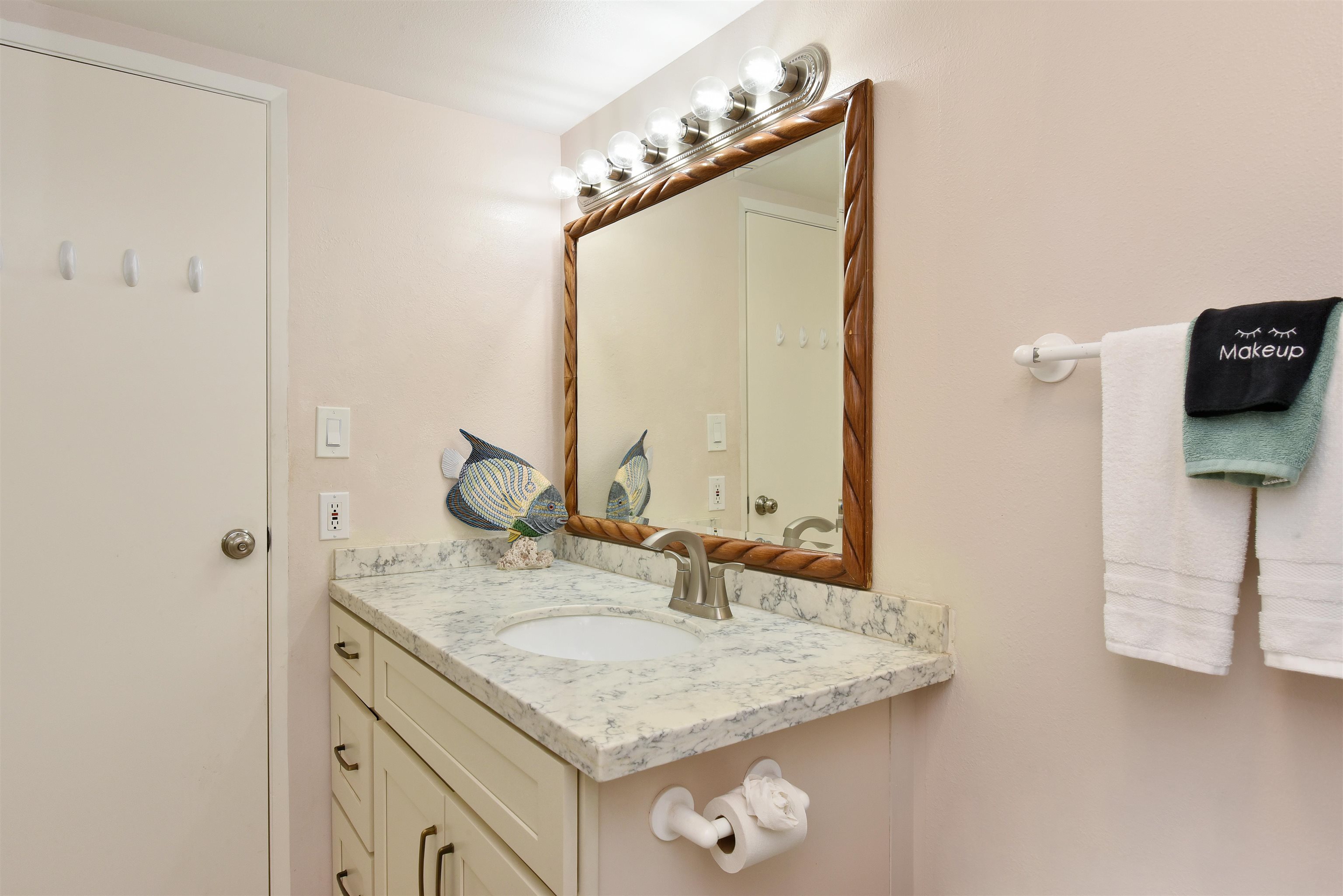 Kuleana II condo # 709, Lahaina, Hawaii - photo 16 of 30