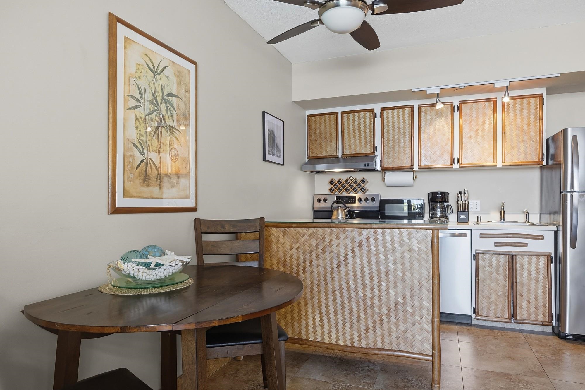 Kuleana II condo # 713, Lahaina, Hawaii - photo 12 of 50