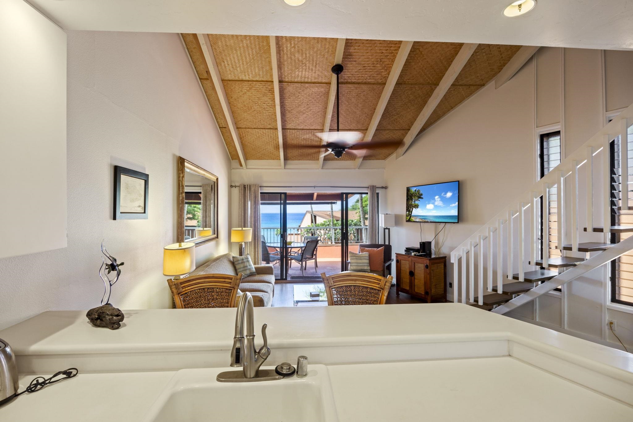 Kuleana I condo # A205, Lahaina, Hawaii - photo 12 of 36