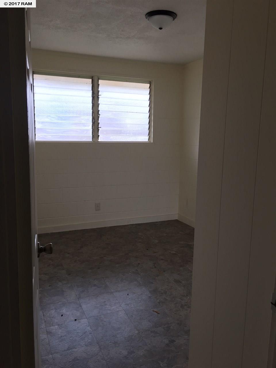 396  W Hawaii St , Kahului home - photo 5 of 7
