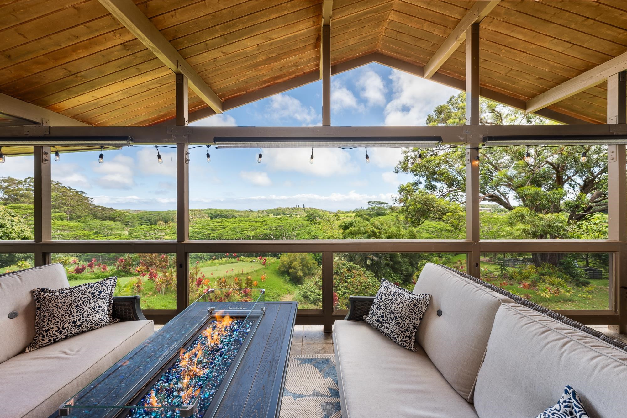 3969  Lepo St , Haiku home - photo 2 of 48