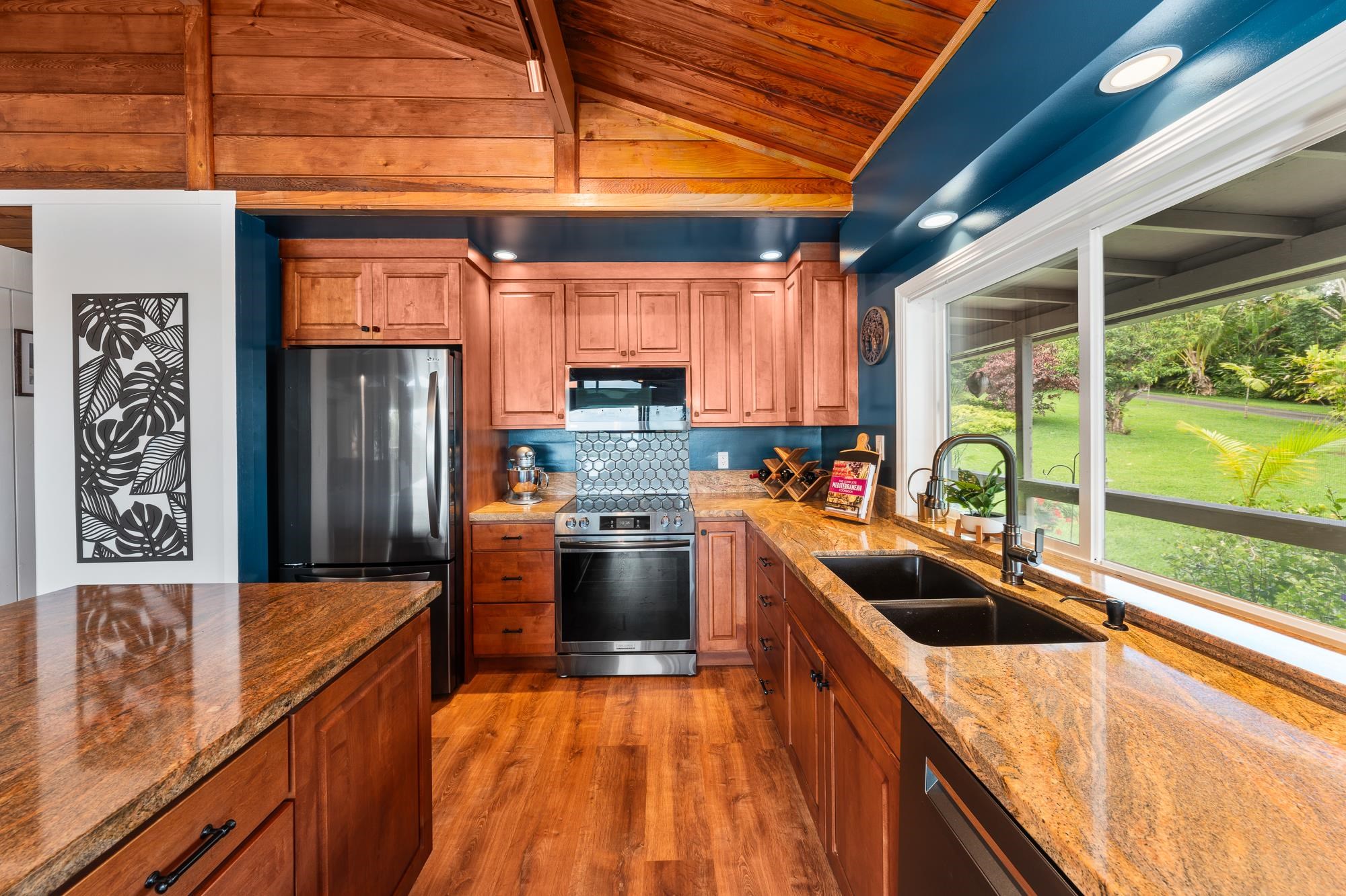 3969  Lepo St , Haiku home - photo 13 of 48