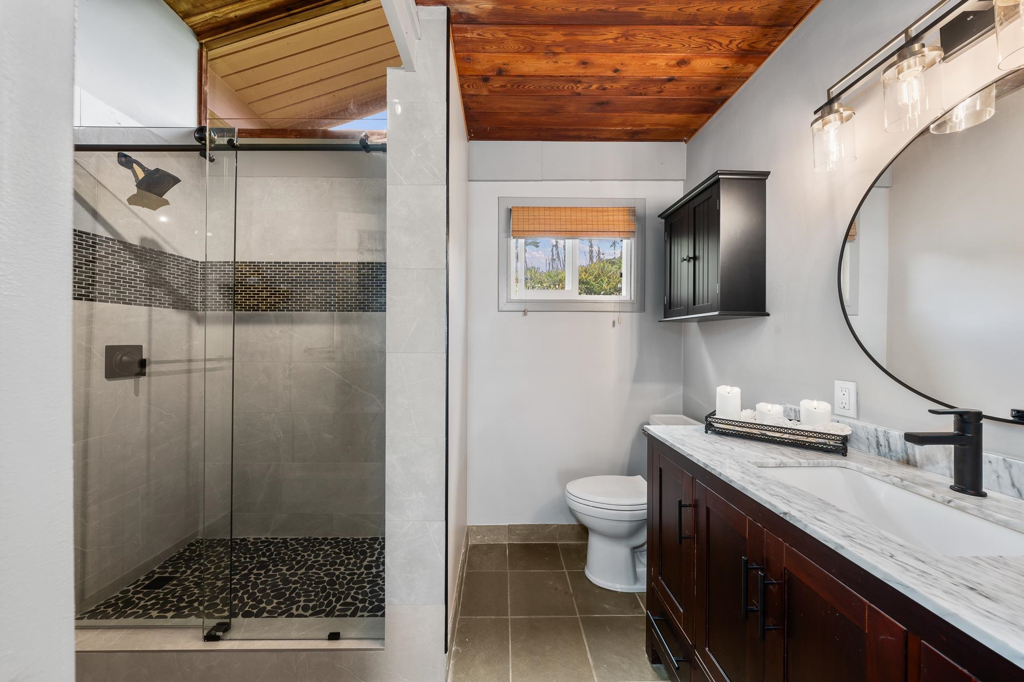 3969  Lepo St , Haiku home - photo 19 of 48