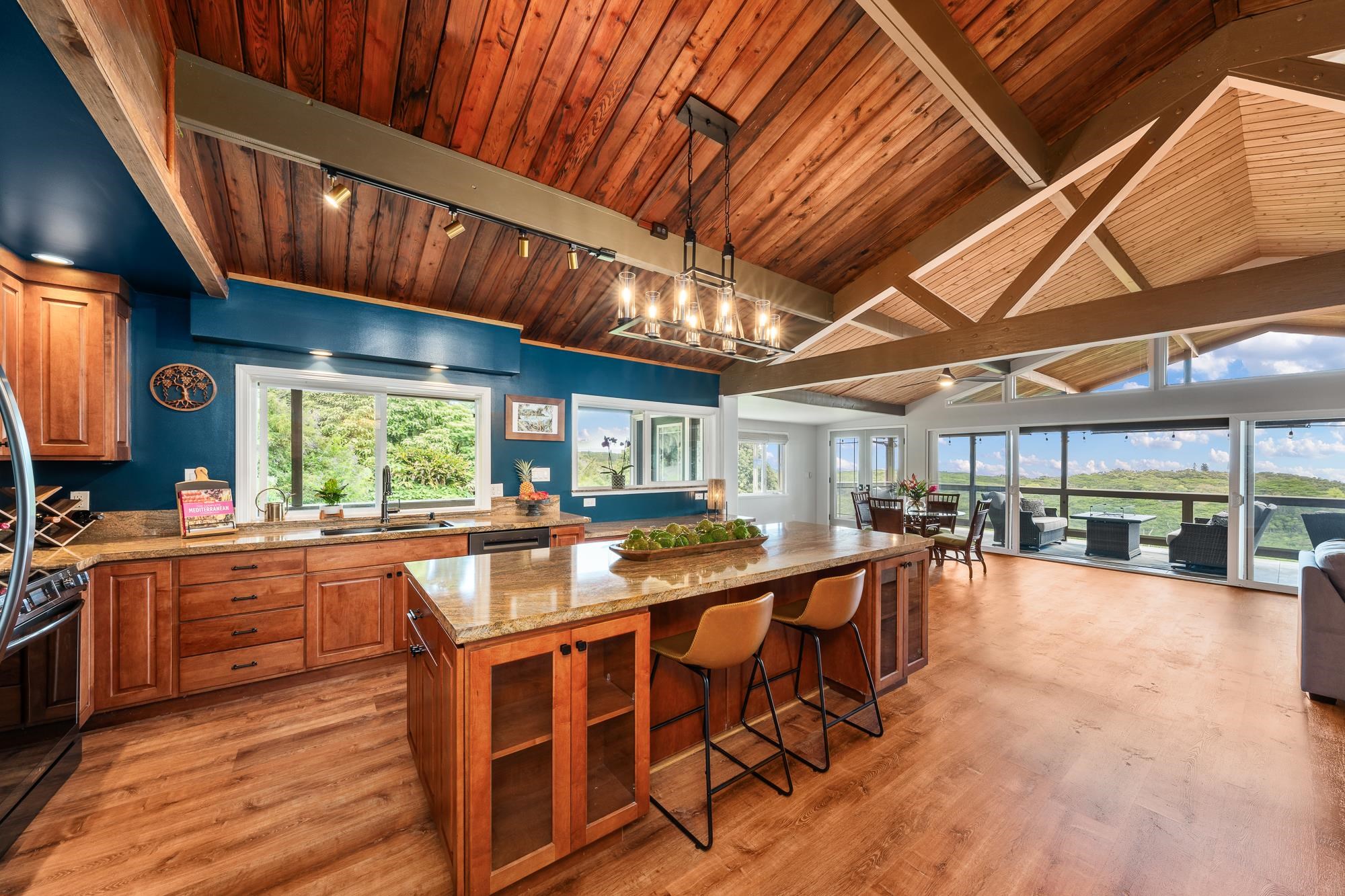 3969  Lepo St , Haiku home - photo 5 of 48