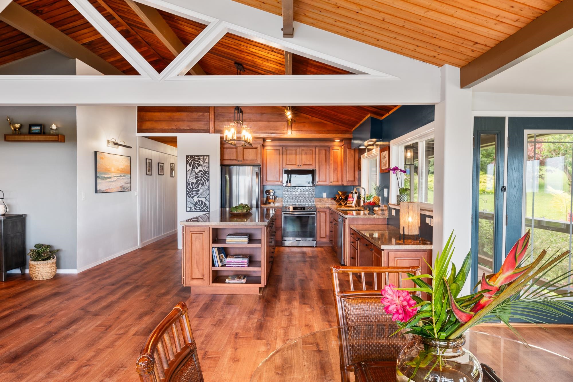 3969  Lepo St , Haiku home - photo 8 of 48