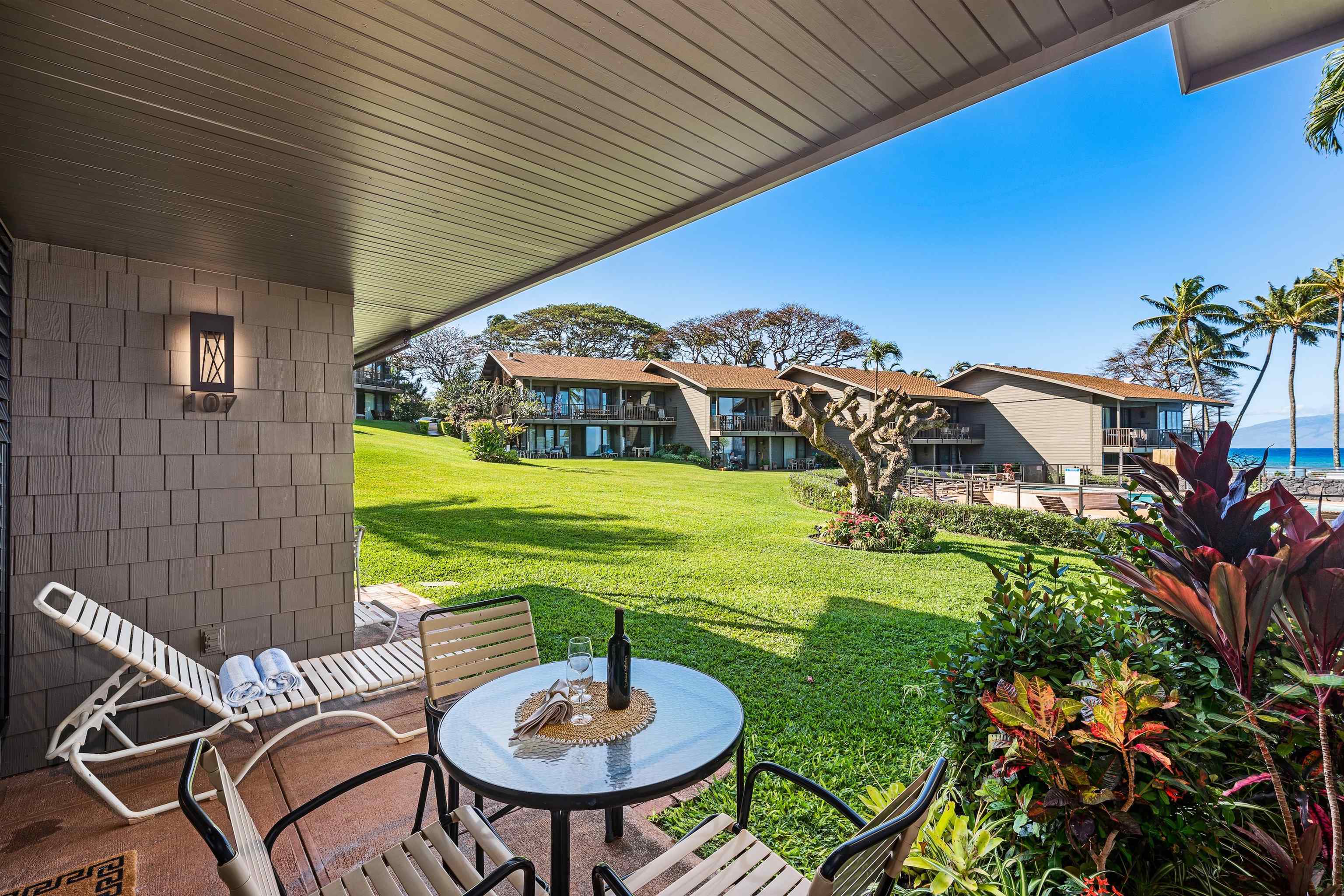 Polynesian Shores condo # 107, Lahaina, Hawaii - photo 3 of 33