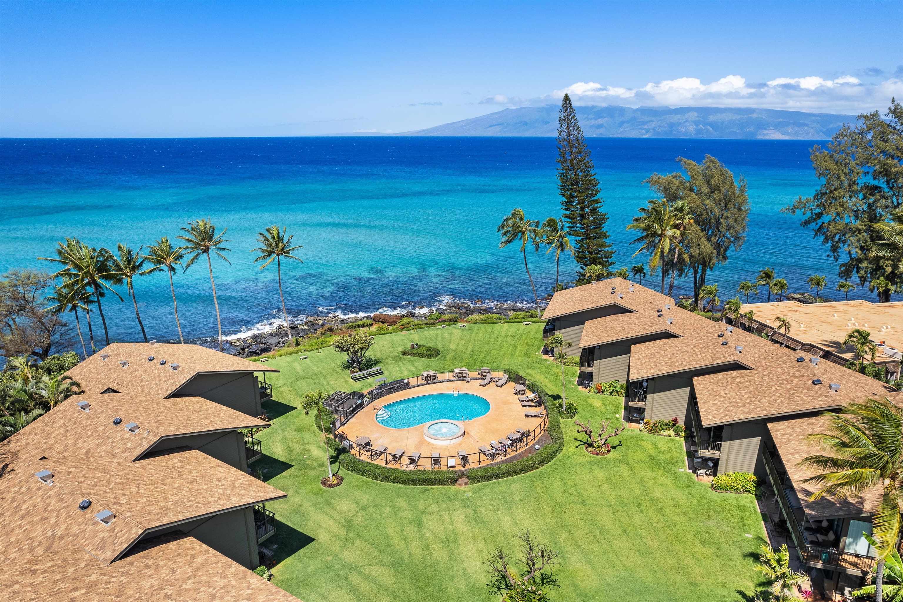 Polynesian Shores condo # 107, Lahaina, Hawaii - photo 25 of 33