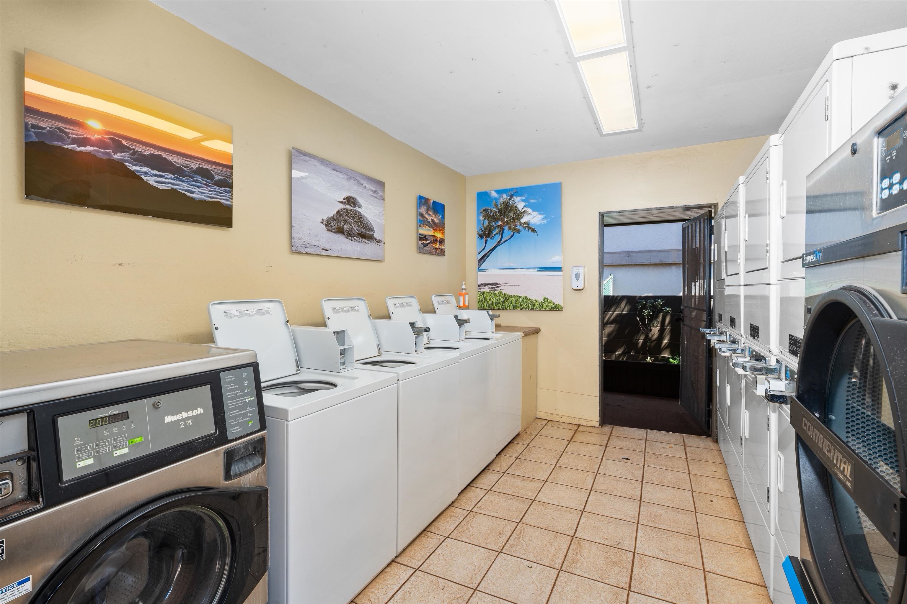 Polynesian Shores condo # 107, Lahaina, Hawaii - photo 29 of 33