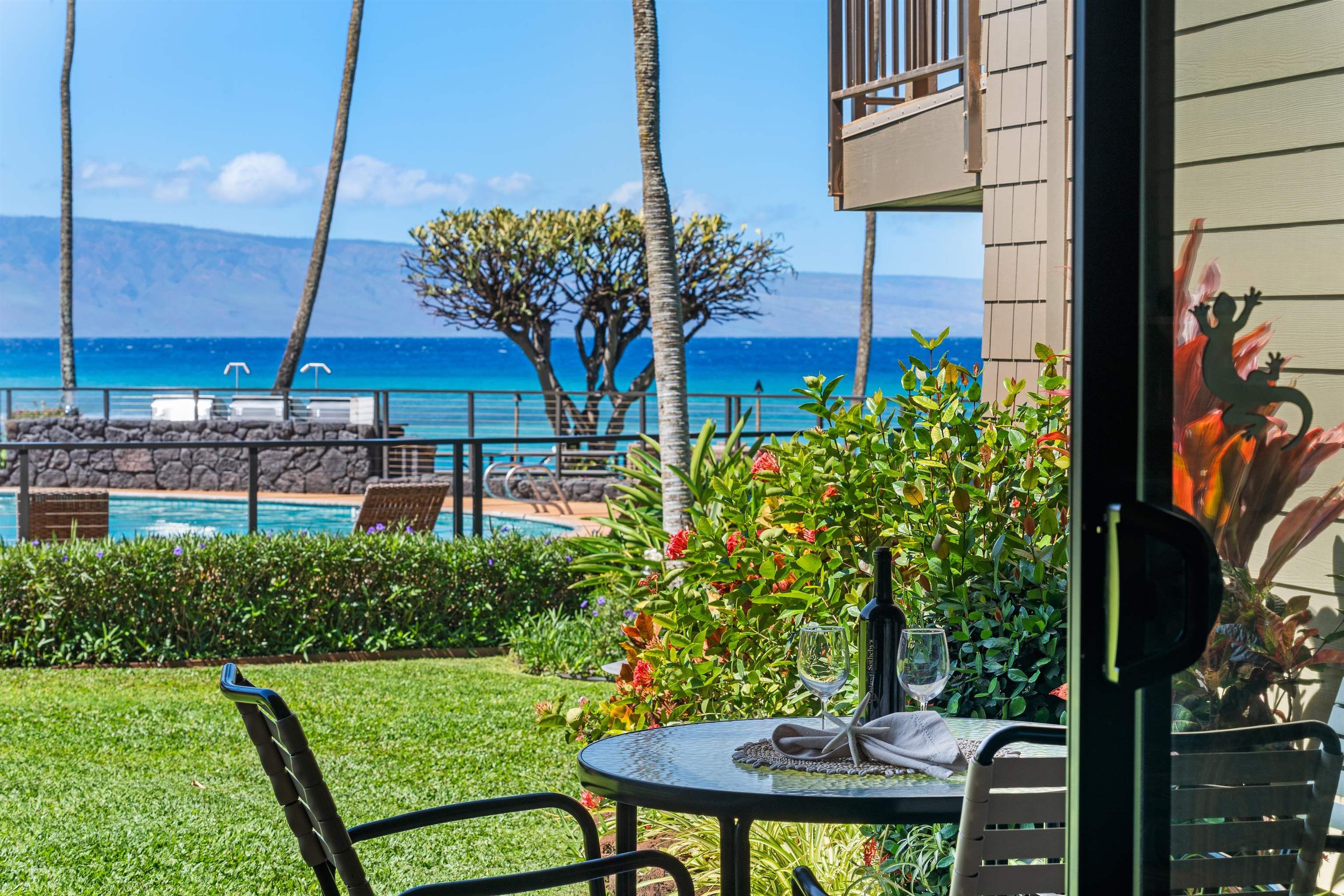 Polynesian Shores condo # 107, Lahaina, Hawaii - photo 4 of 33