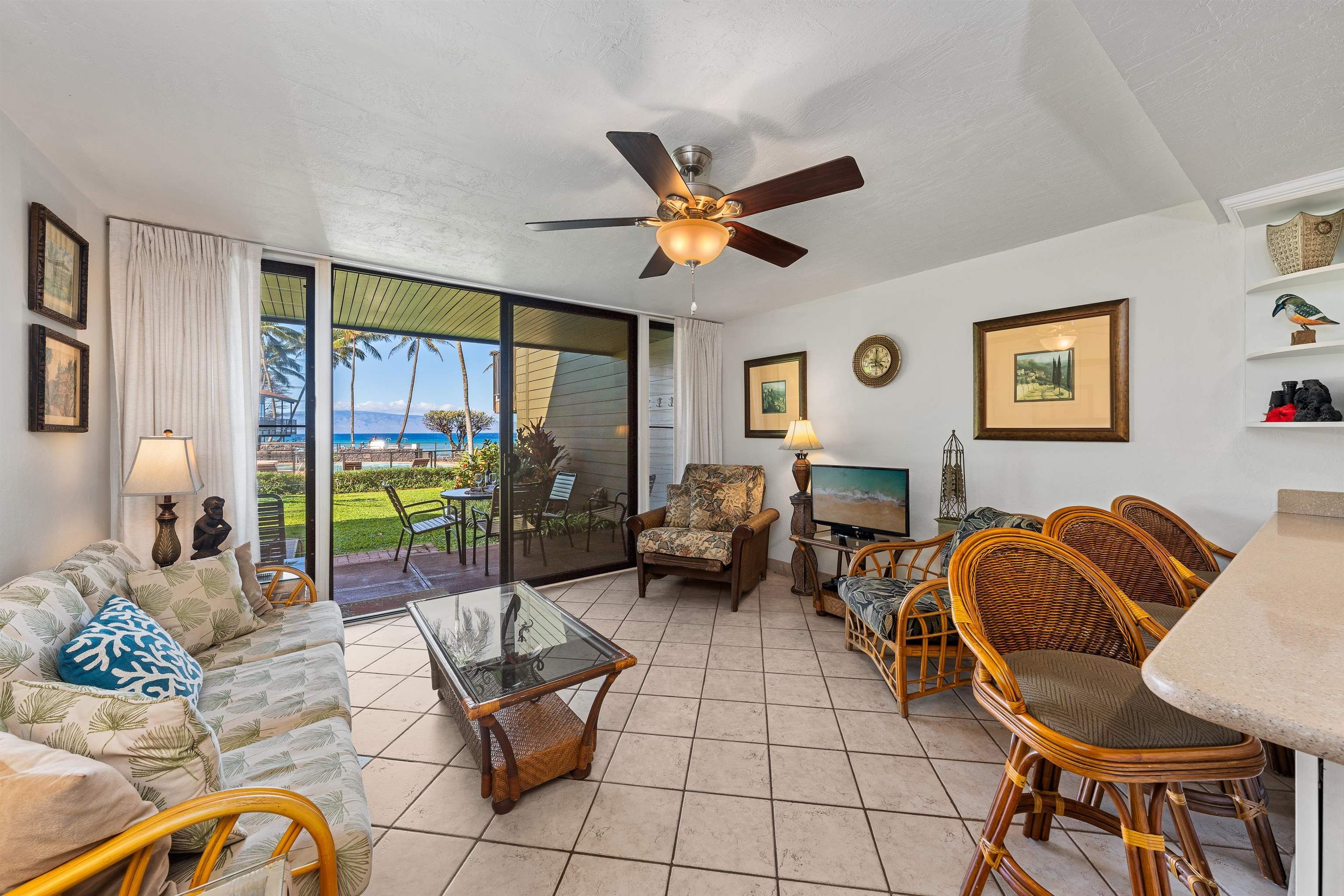 Polynesian Shores condo # 107, Lahaina, Hawaii - photo 7 of 33