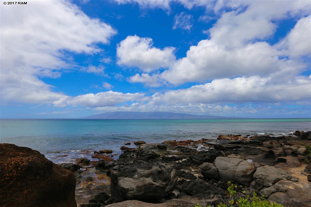 Polynesian Shores condo # 112, Lahaina, Hawaii - photo 18 of 19