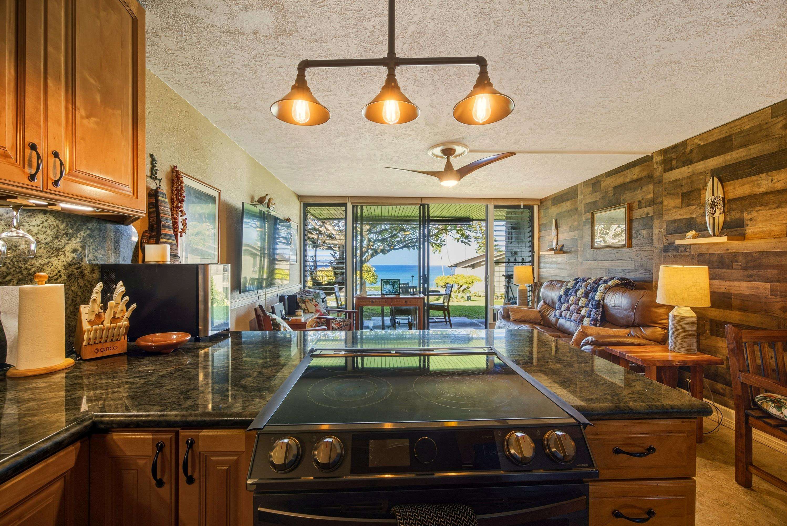 Polynesian Shores condo # 114, Lahaina, Hawaii - photo 6 of 31