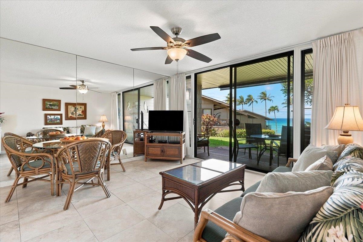 Polynesian Shores condo # 115, Lahaina, Hawaii - photo 5 of 38