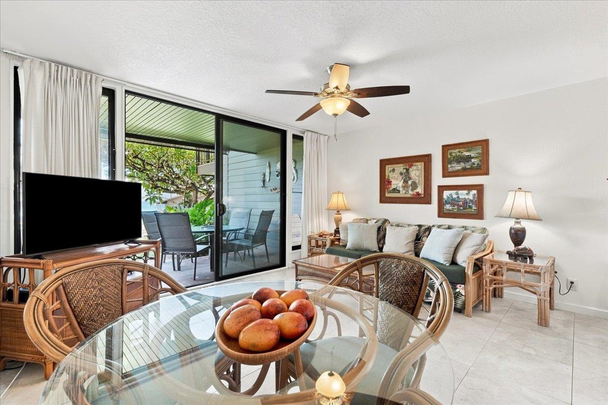 Polynesian Shores condo # 115, Lahaina, Hawaii - photo 10 of 38