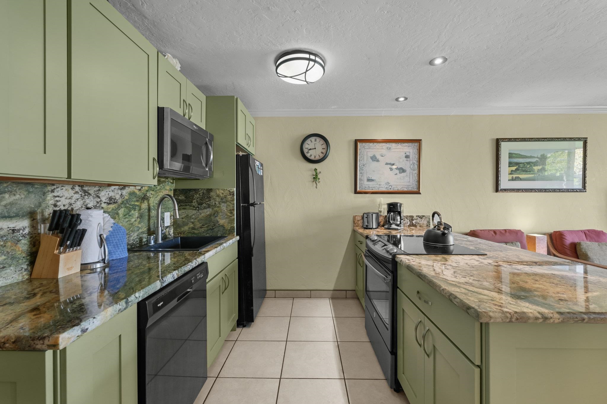 Polynesian Shores condo # 120, Lahaina, Hawaii - photo 12 of 22