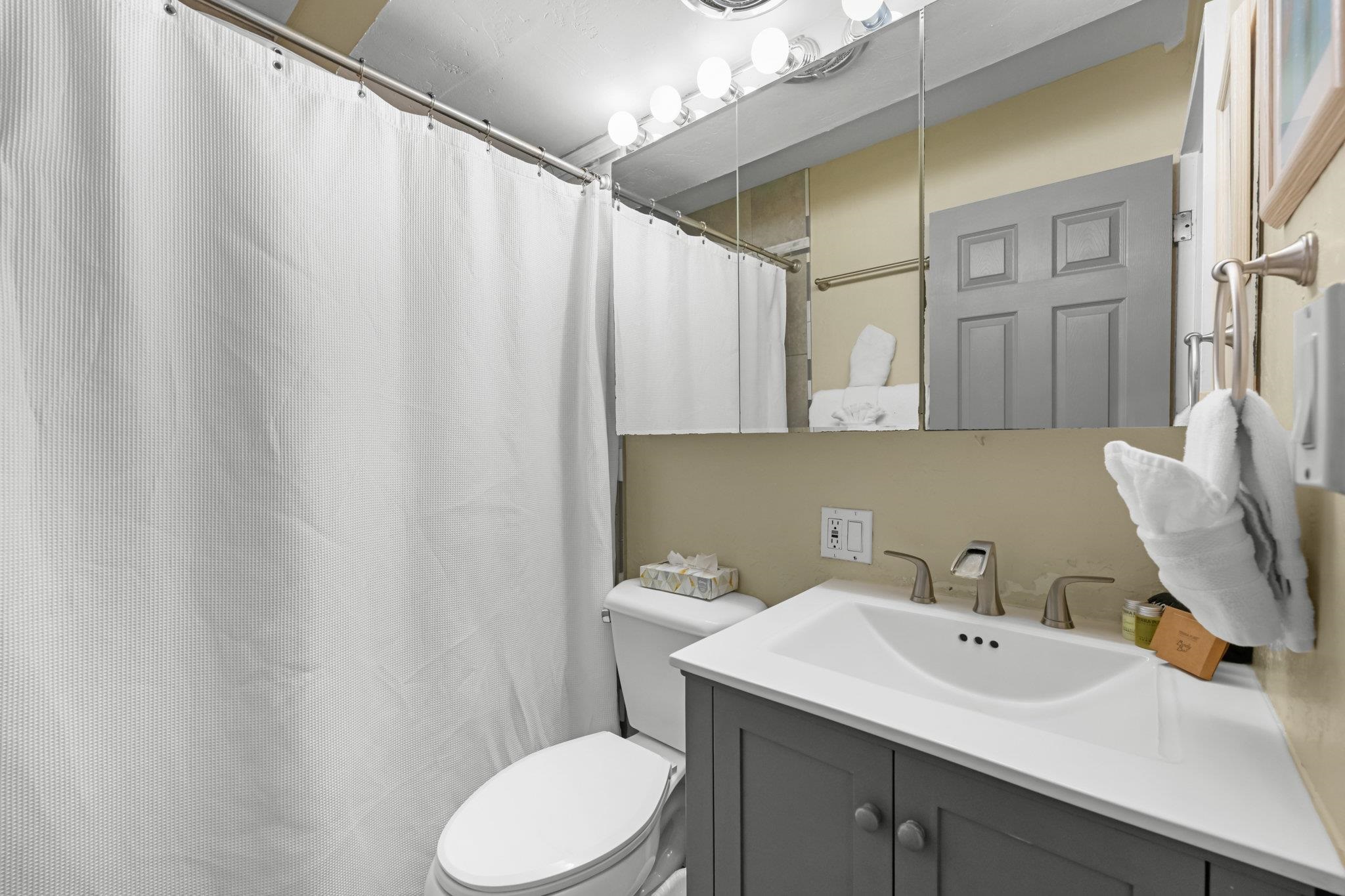 Polynesian Shores condo # 120, Lahaina, Hawaii - photo 18 of 22