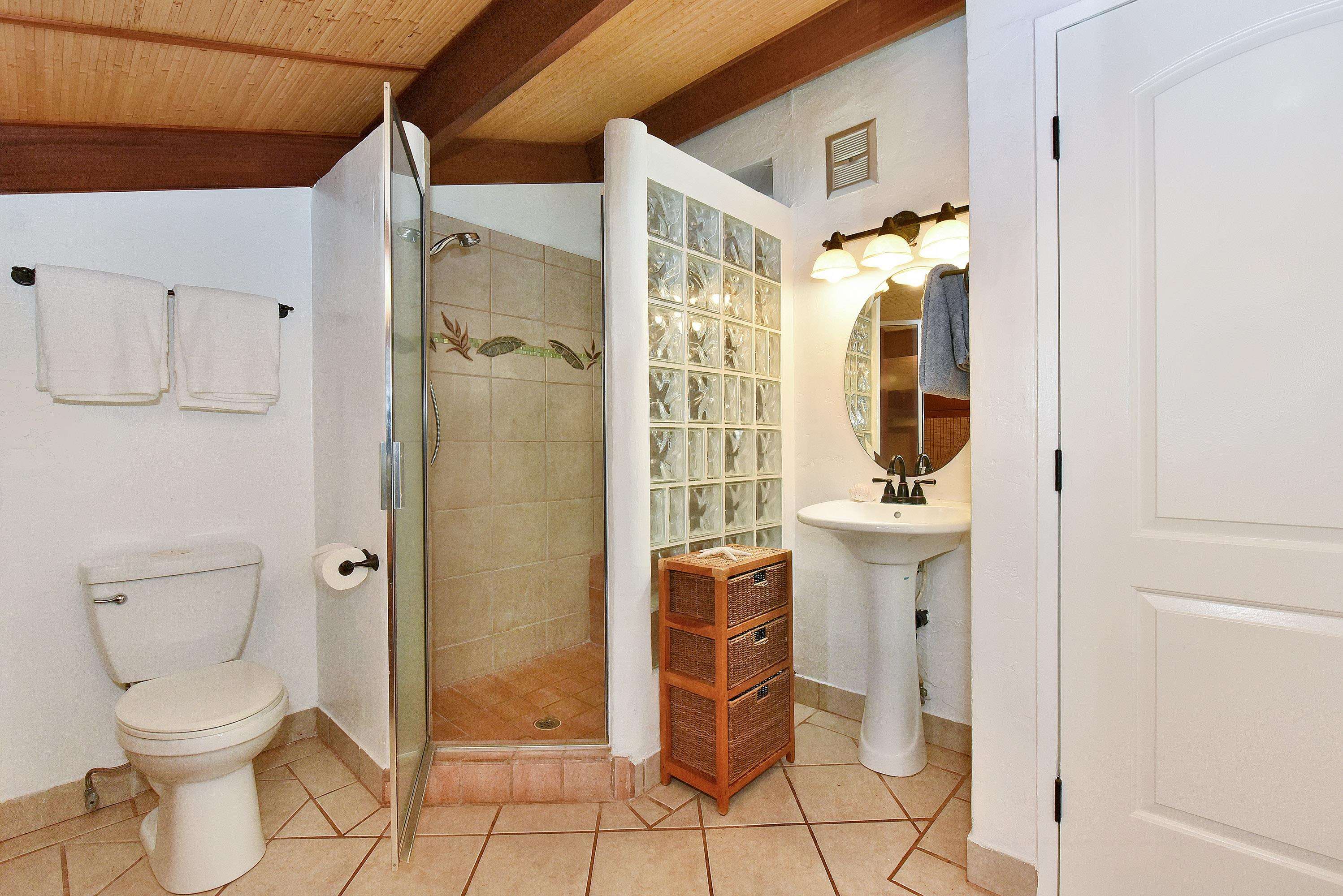 Polynesian Shores condo # 204, Lahaina, Hawaii - photo 31 of 50