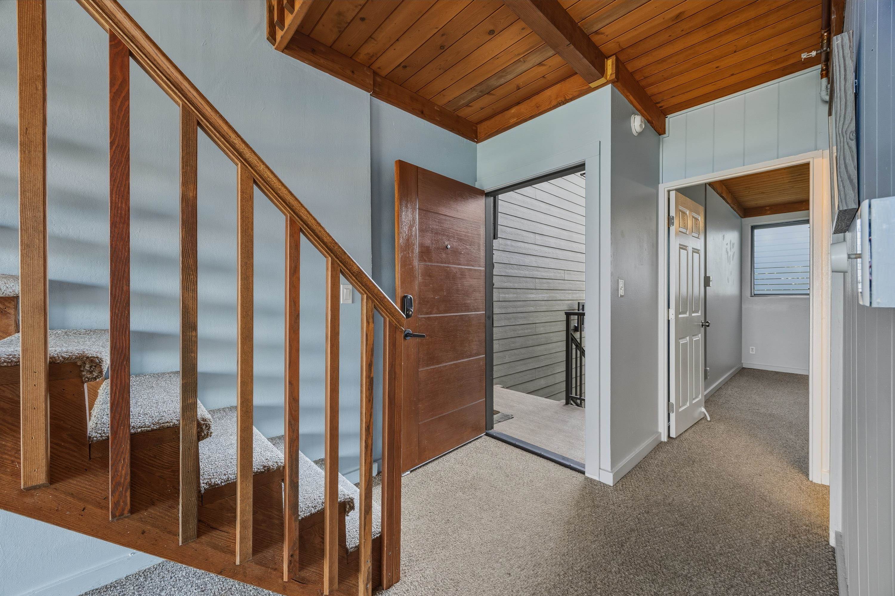 Polynesian Shores condo # 206, Lahaina, Hawaii - photo 5 of 38