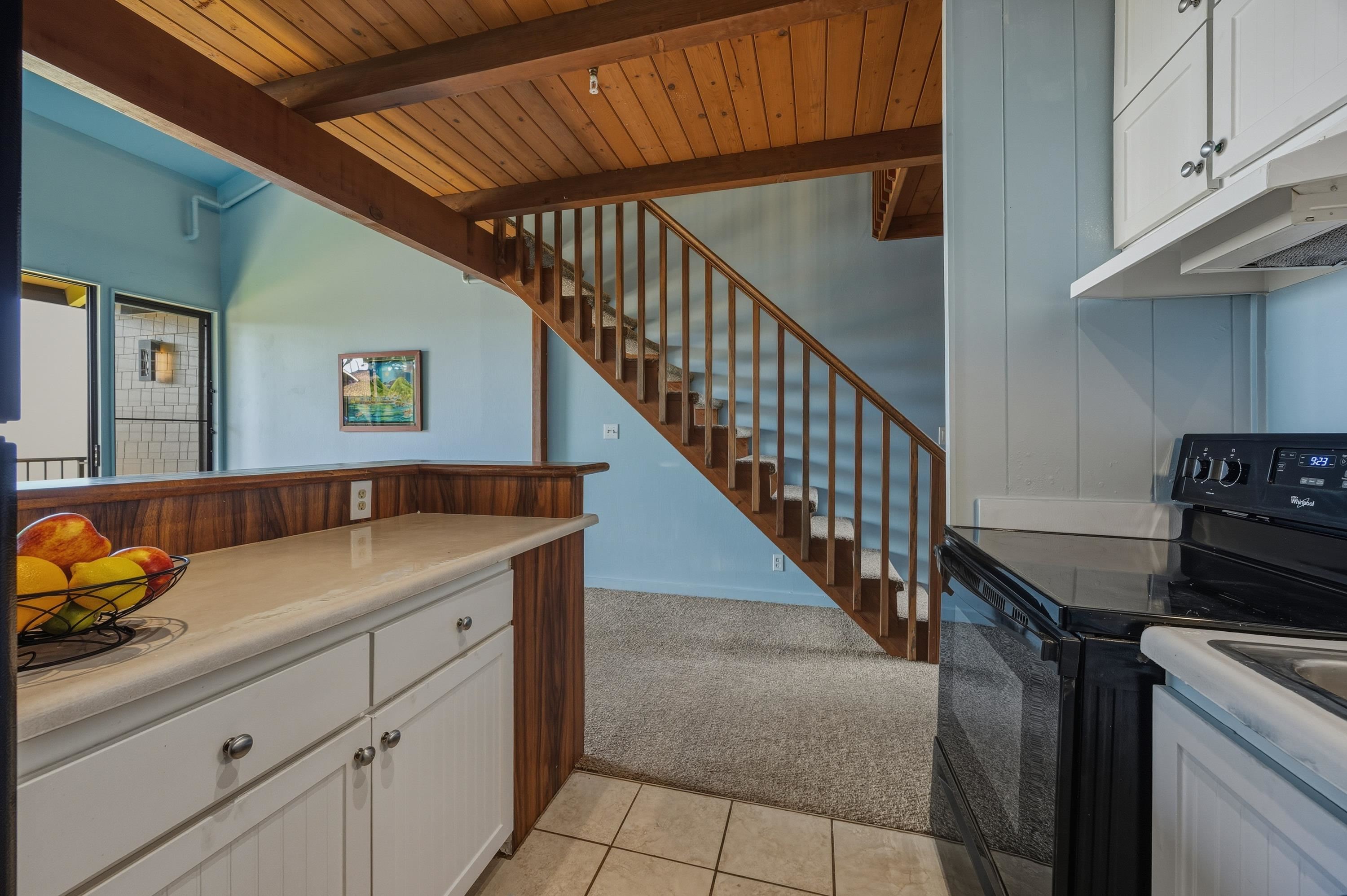 Polynesian Shores condo # 206, Lahaina, Hawaii - photo 10 of 38