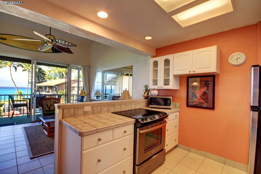 Polynesian Shores condo # 223, Lahaina, Hawaii - photo 15 of 27