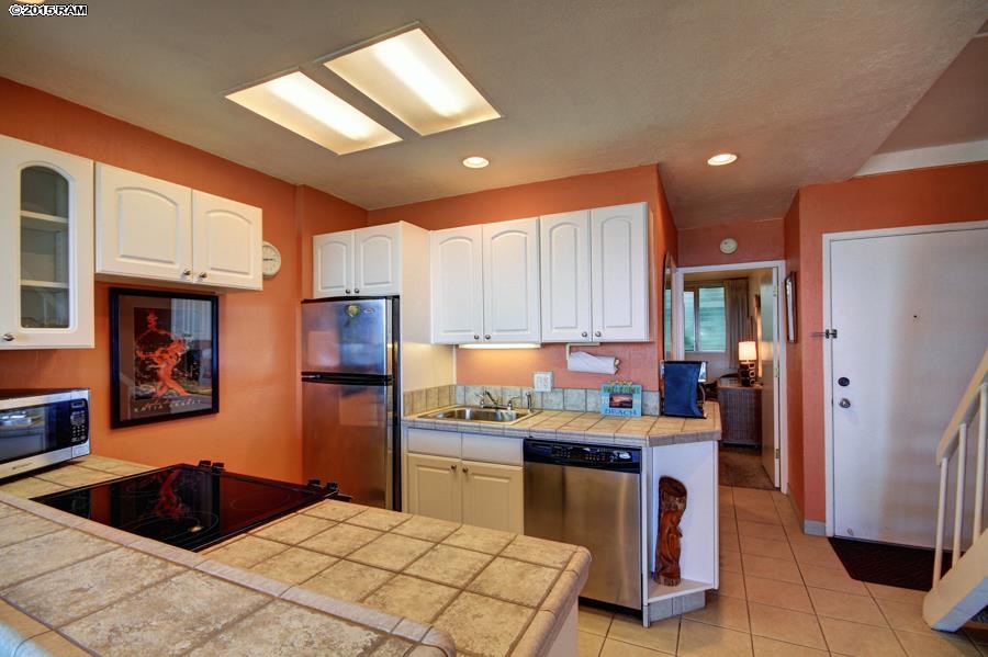 Polynesian Shores condo # 223, Lahaina, Hawaii - photo 23 of 27