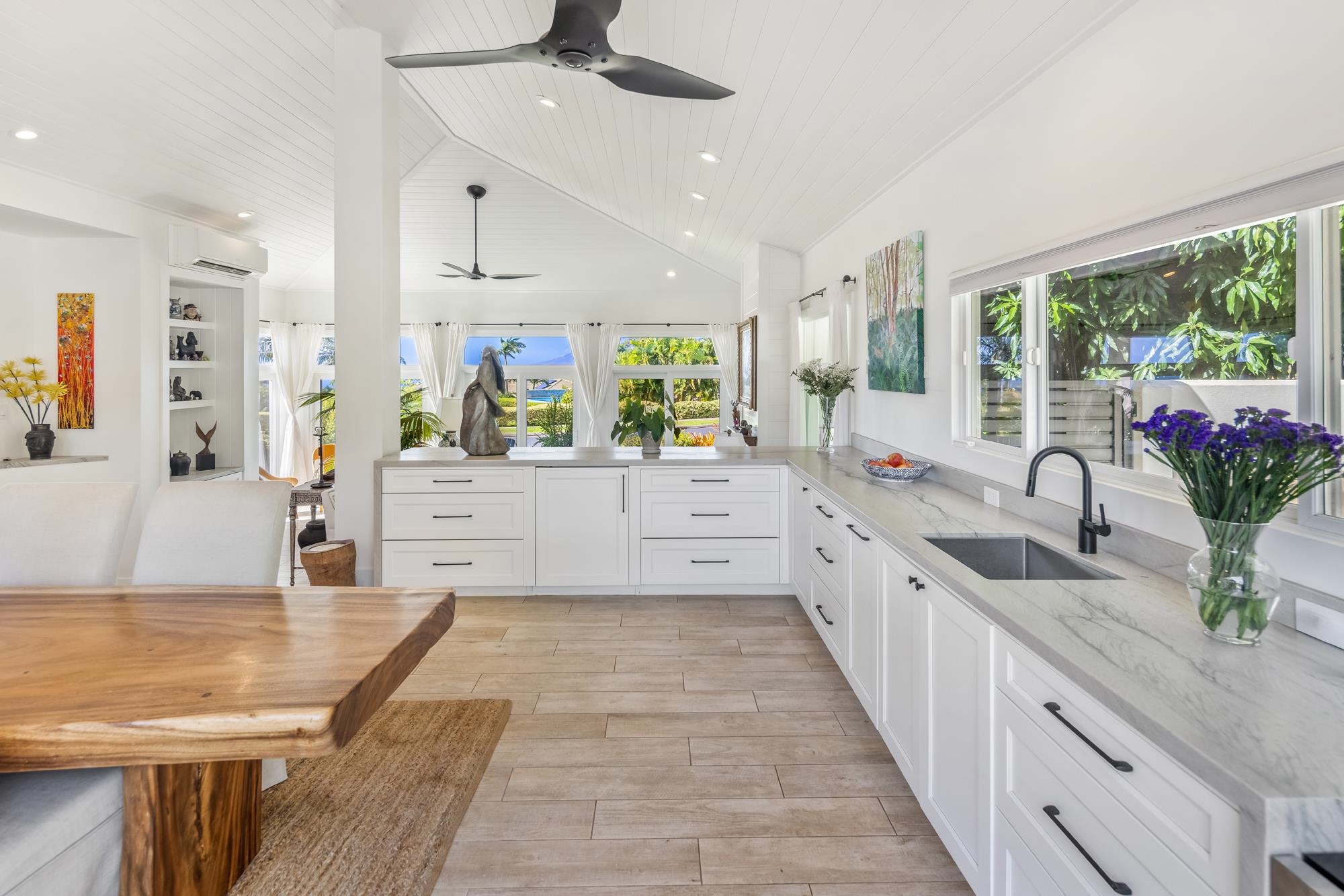 3977  Wailea Ekolu Pl Wailea, Wailea/Makena home - photo 19 of 40