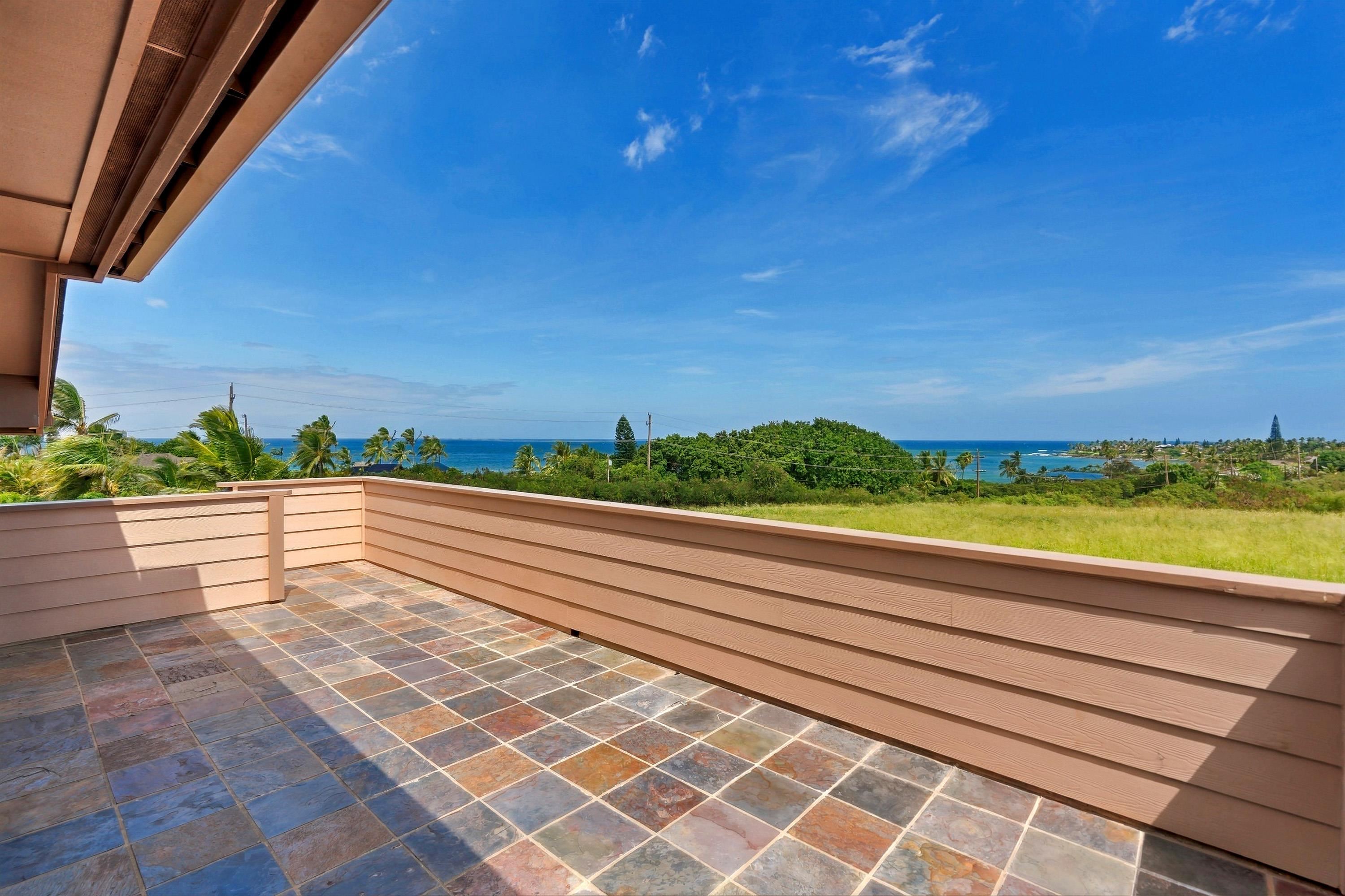 4  Laelua Pl Kuau, Spreckelsville/Paia/Kuau home - photo 2 of 47
