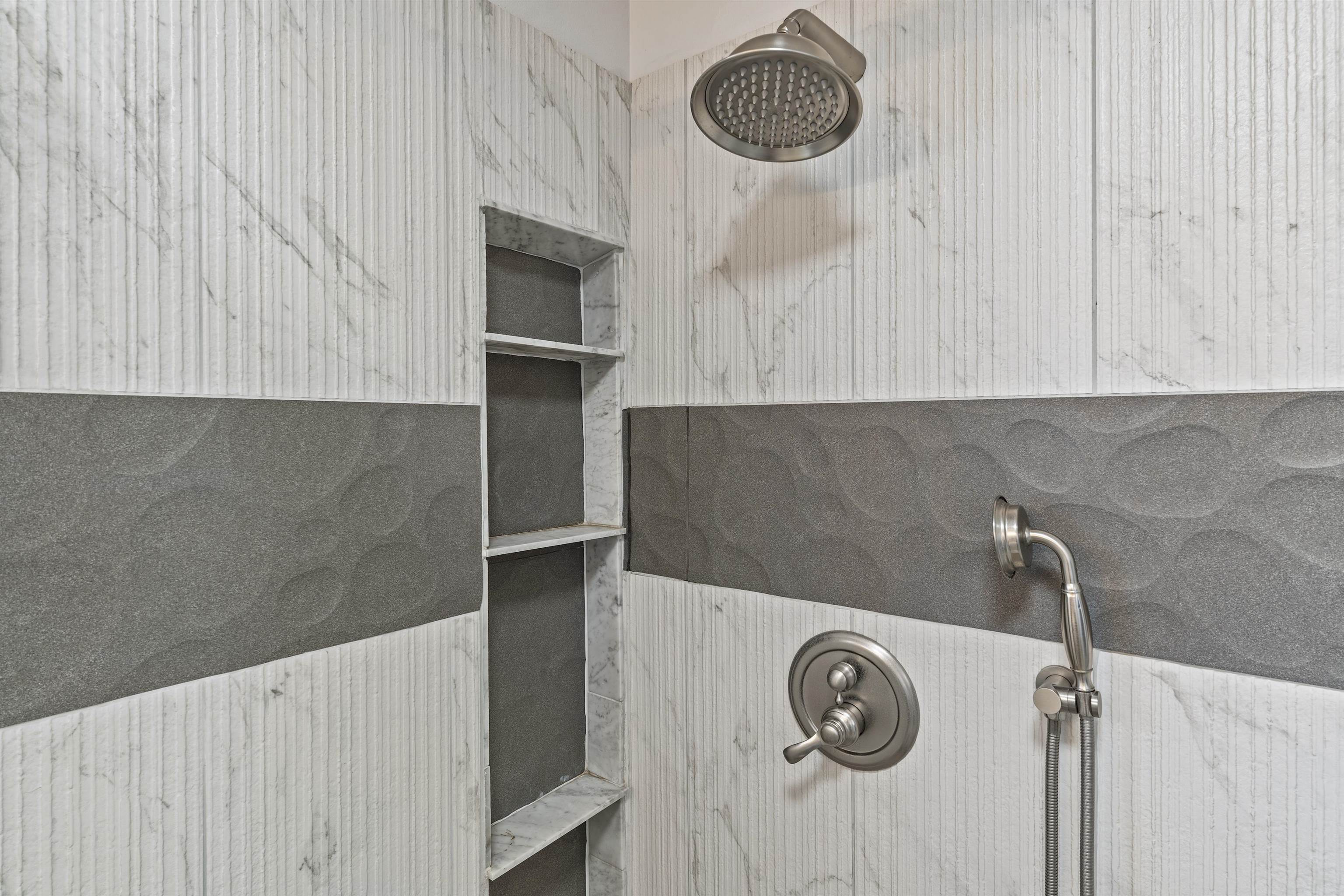 Villas at Kenolio I condo # 4M, Kihei, Hawaii - photo 19 of 43