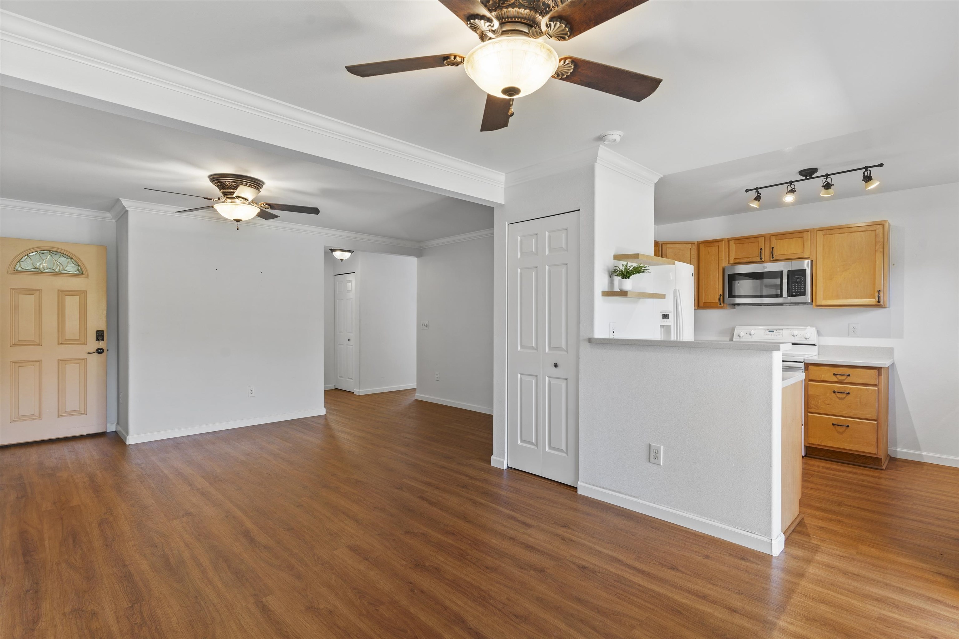 Villas at Kenolio I condo # 4M, Kihei, Hawaii - photo 8 of 43