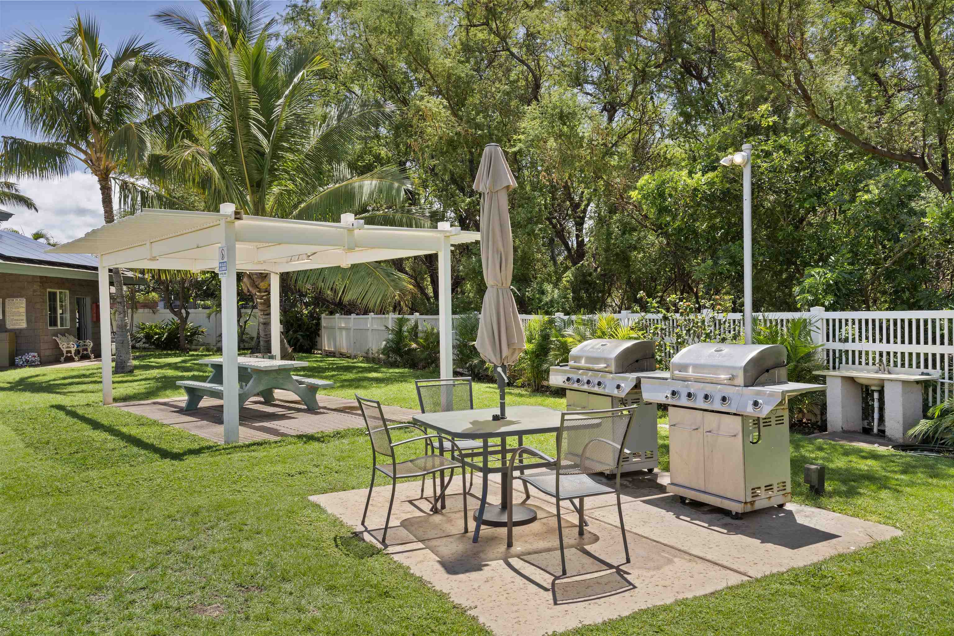 Villas at Kenolio I condo # 4M, Kihei, Hawaii - photo 35 of 43