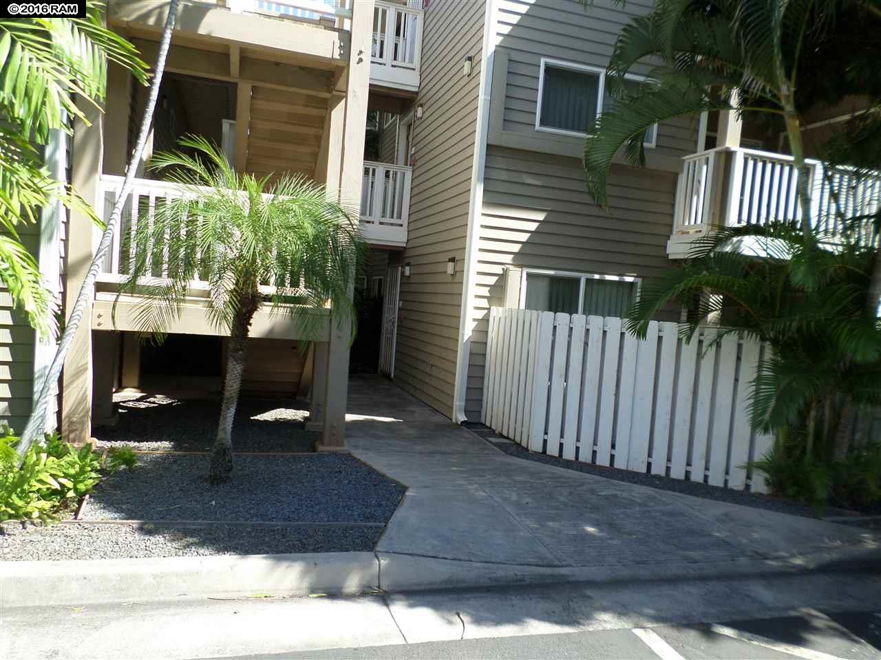 Kahului Ikena condo # 220, Kahului, Hawaii - photo 12 of 13