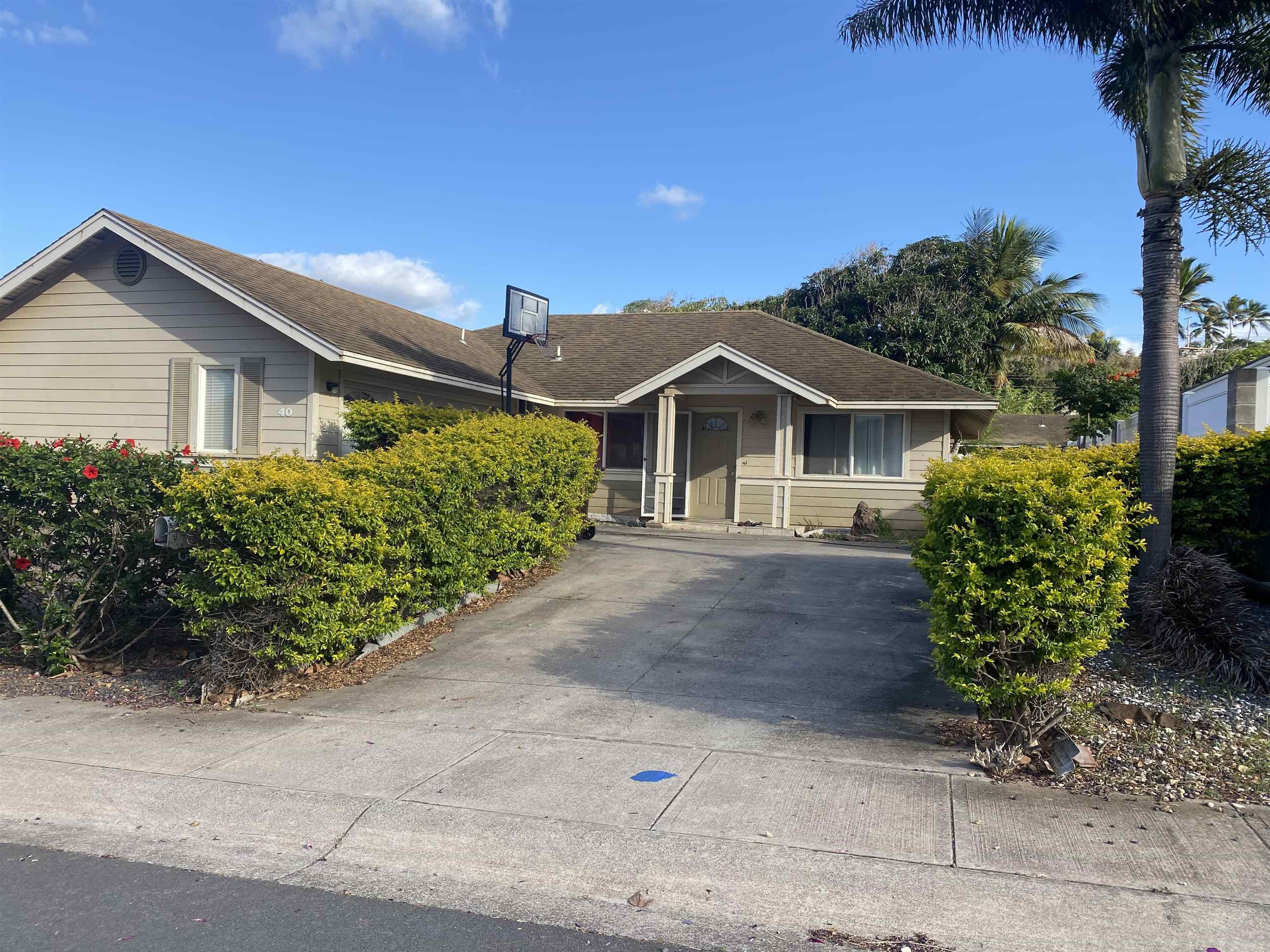 40  Waiolani Pl , Wailuku home - photo 2 of 10