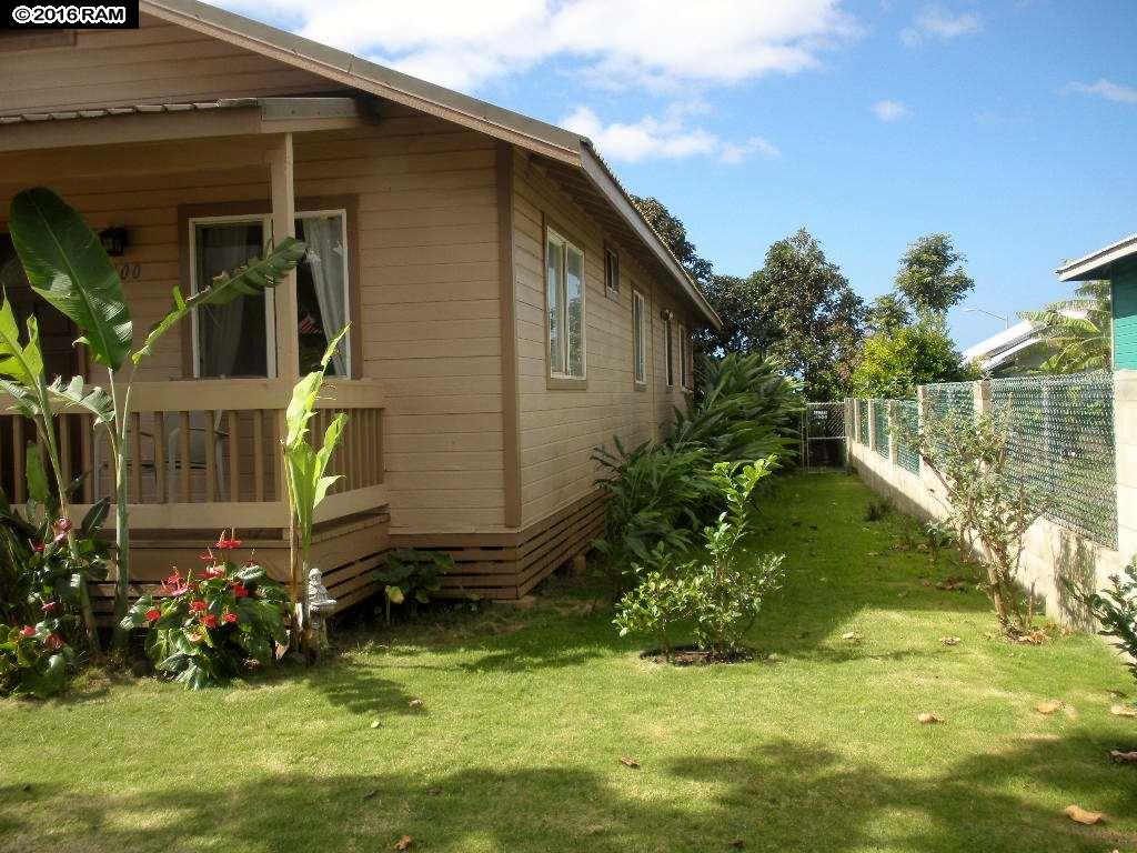 400  Ahakea St , Lanai home - photo 2 of 28