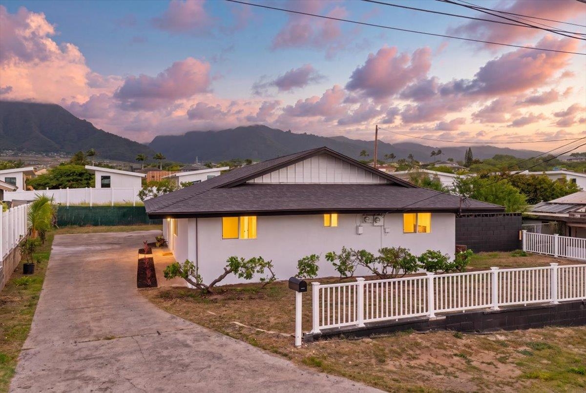 400  Palama Dr , Kahului home - photo 2 of 48