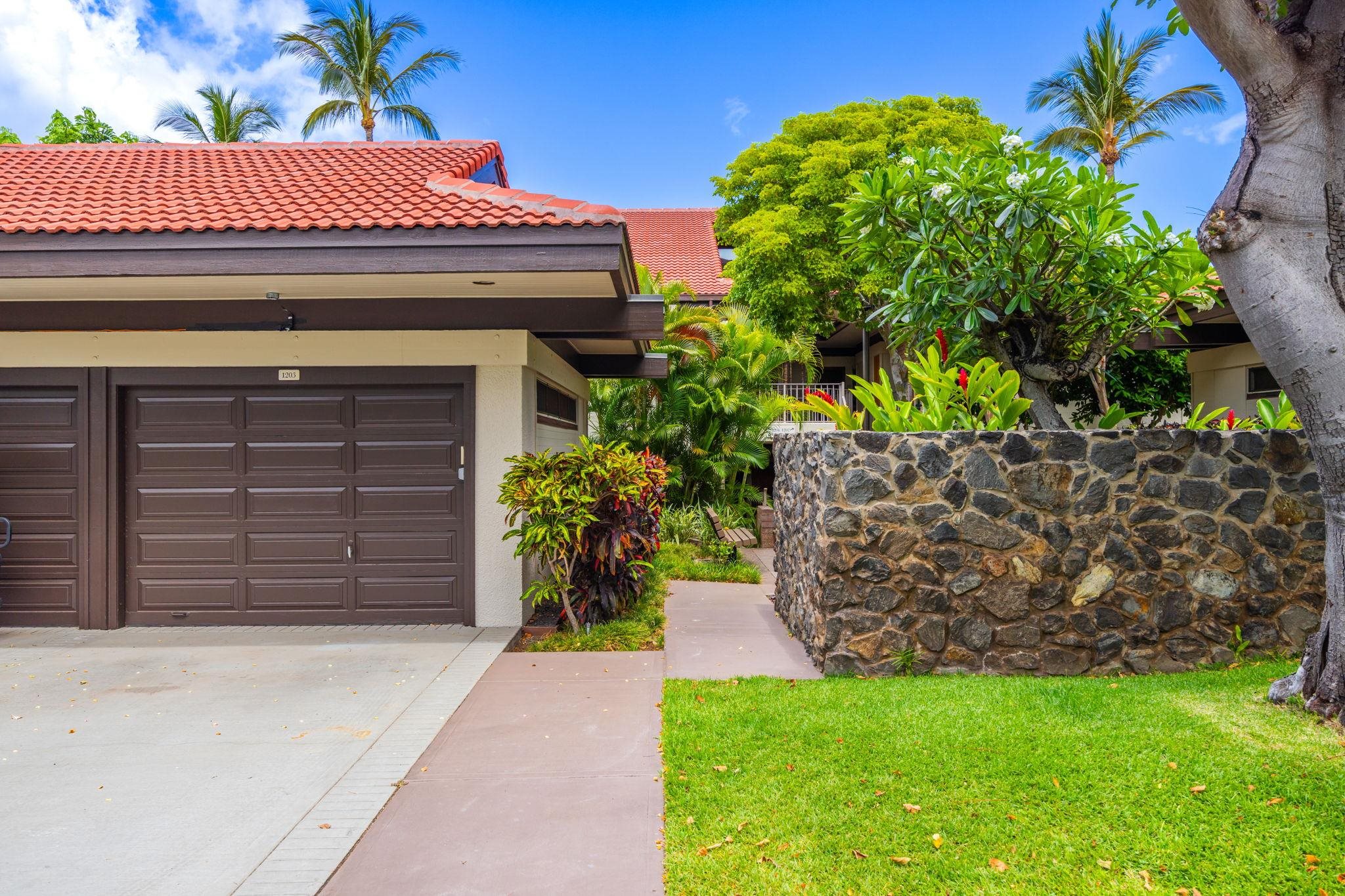 Wailea Point I II III condo # 1203, Kihei, Hawaii - photo 45 of 48