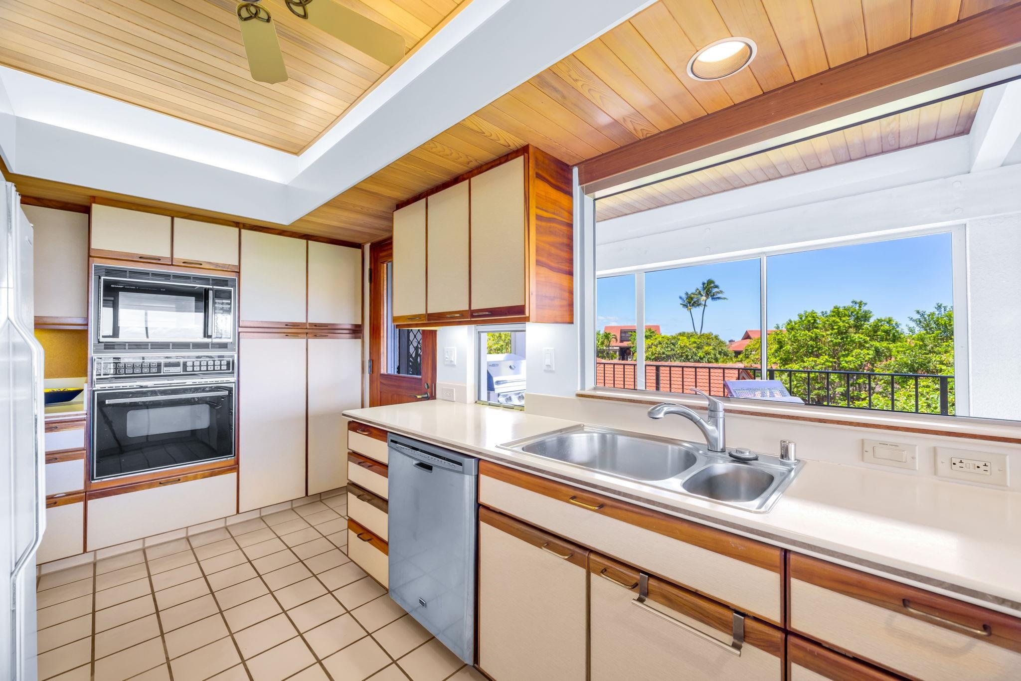 Wailea Point I II III condo # 1904, Kihei, Hawaii - photo 20 of 50