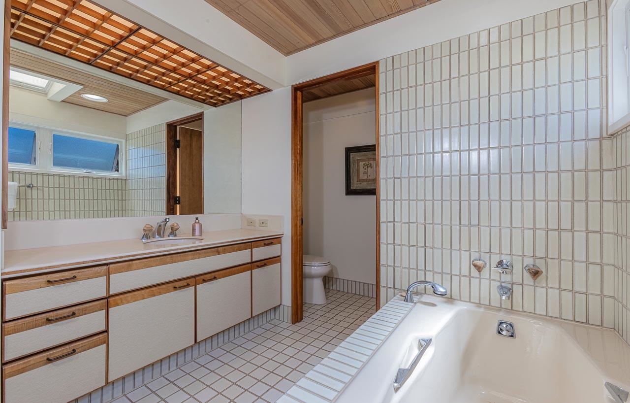 Wailea Point I II III condo # 1904, Kihei, Hawaii - photo 23 of 50