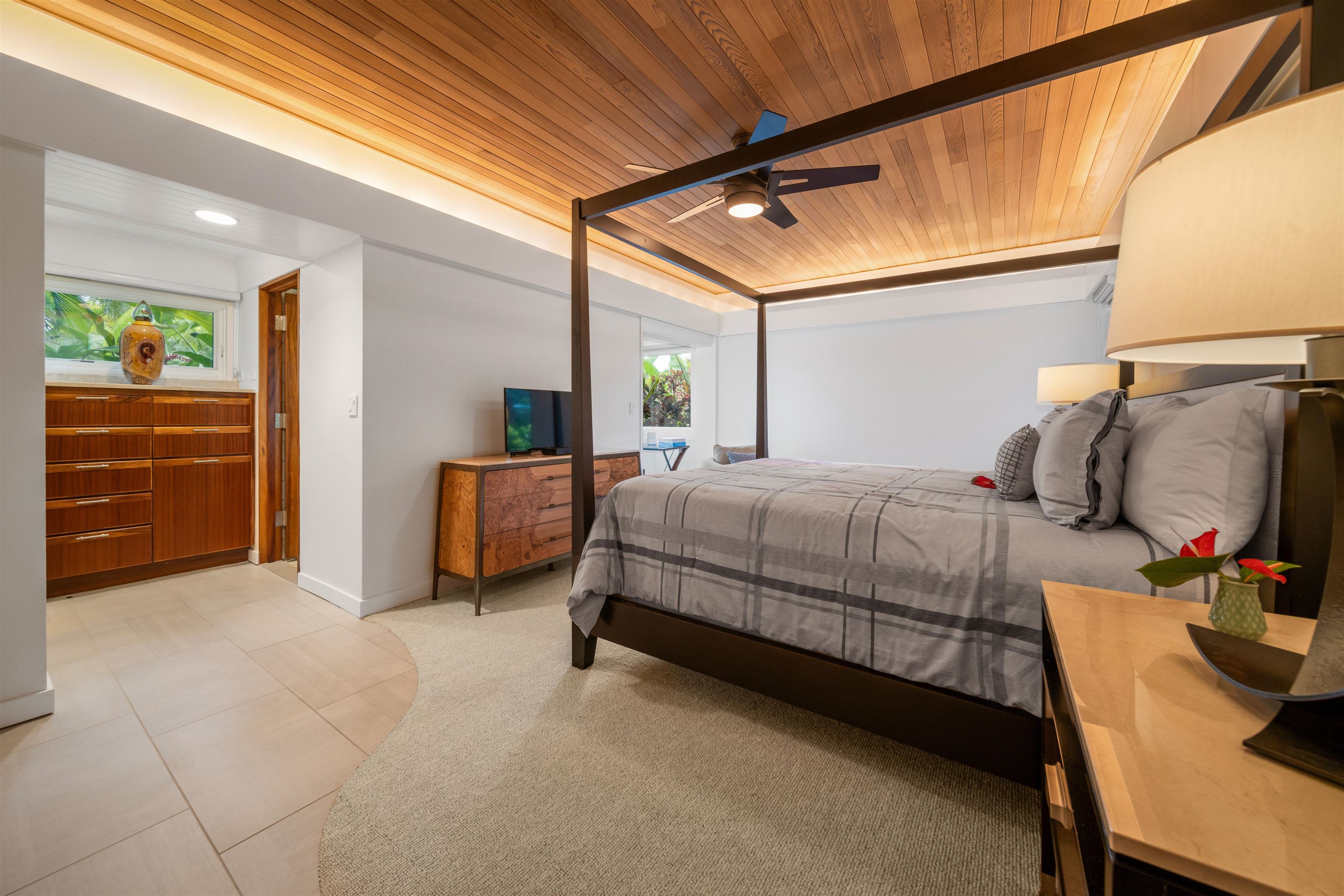 Wailea Point I II III condo # 2003, Kihei, Hawaii - photo 11 of 28