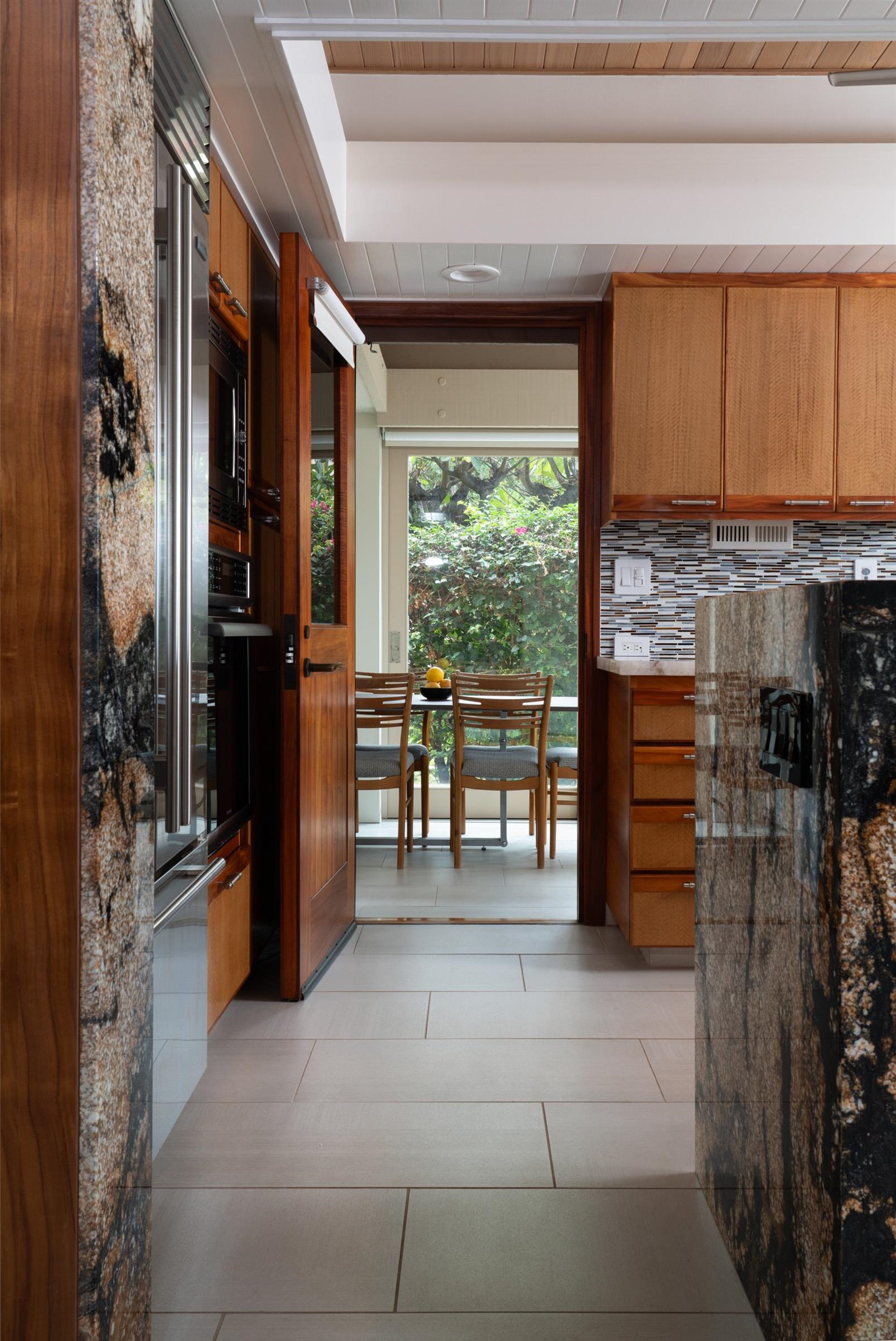 Wailea Point I II III condo # 2003, Kihei, Hawaii - photo 11 of 42