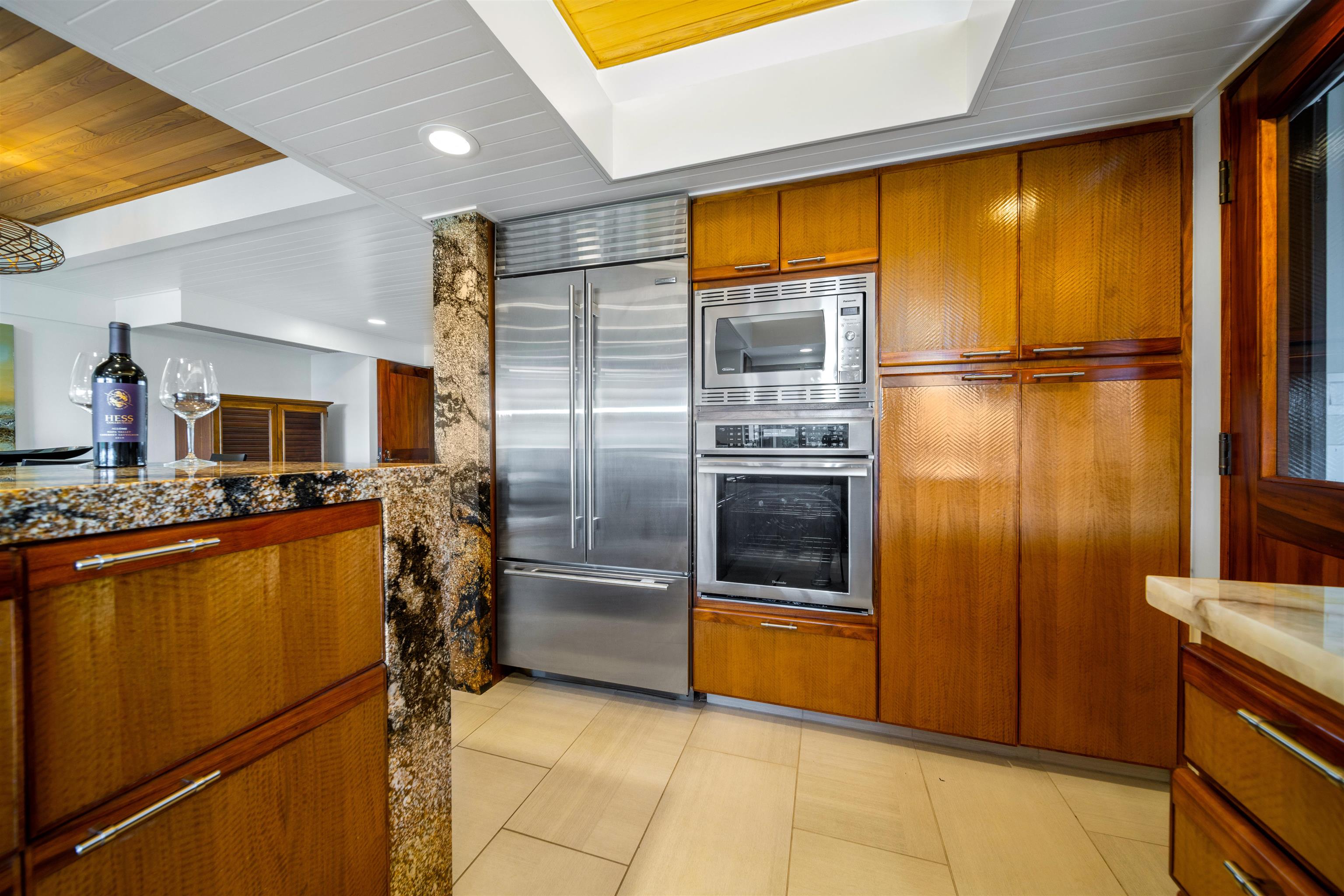 Wailea Point I II III condo # 2003, Kihei, Hawaii - photo 21 of 28