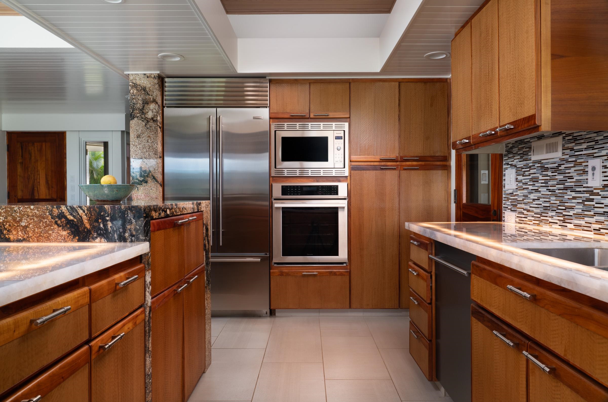 Wailea Point I II III condo # 2003, Kihei, Hawaii - photo 10 of 42