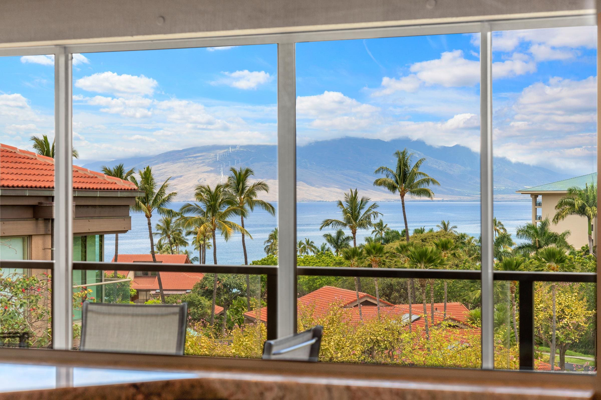 Wailea Point I II III condo # 2004, Kihei, Hawaii - photo 11 of 42