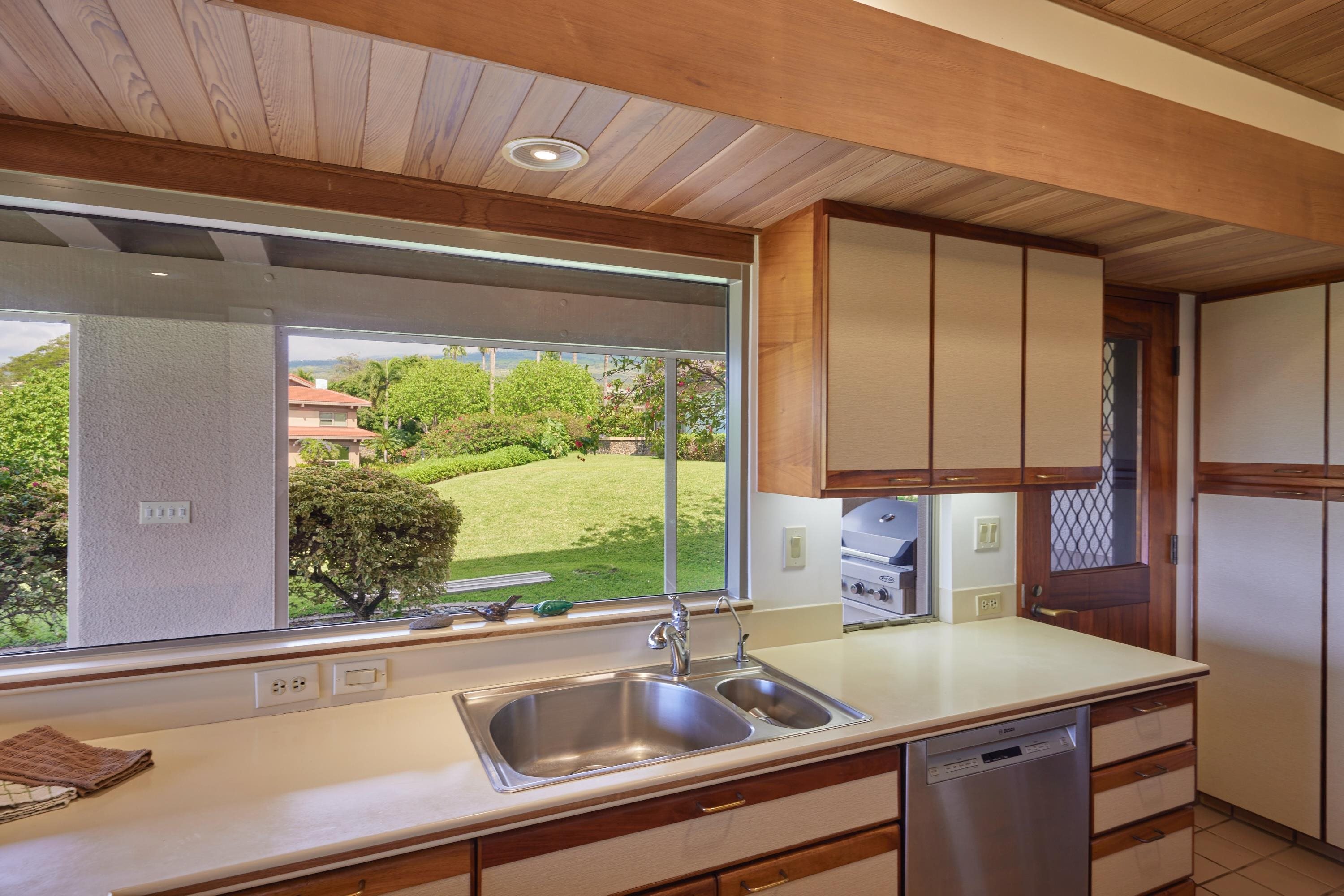 Wailea Point I II III condo # 2101, Kihei, Hawaii - photo 17 of 43