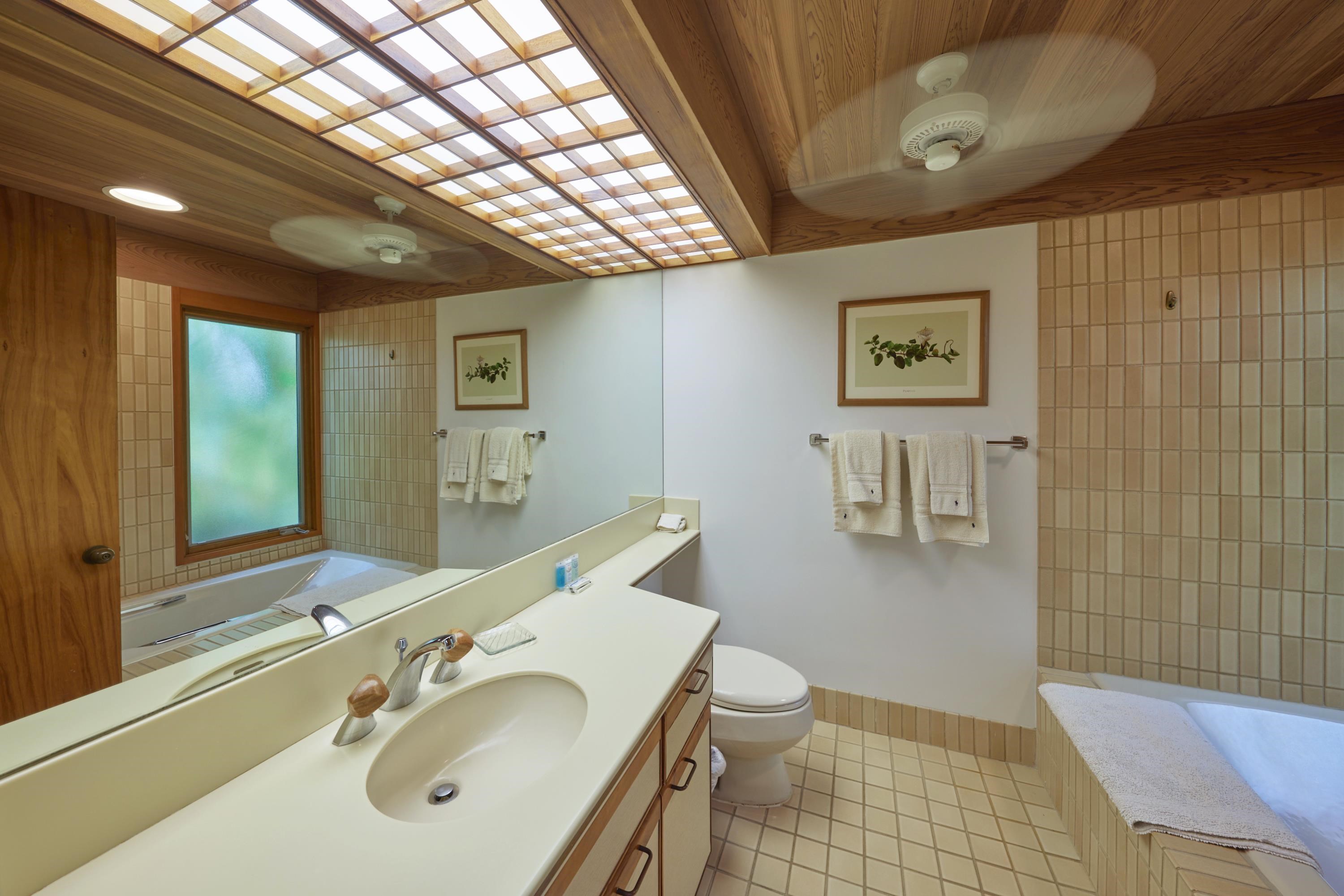 Wailea Point I II III condo # 2101, Kihei, Hawaii - photo 21 of 43